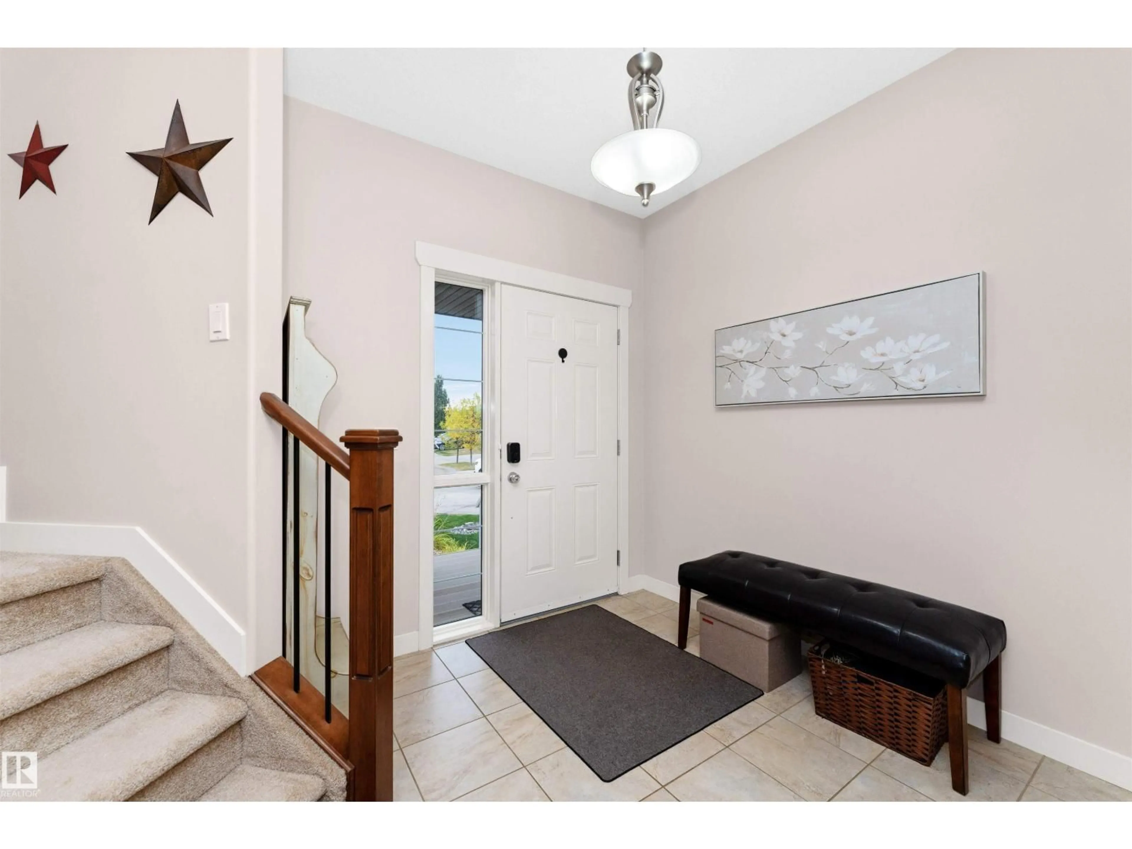 Indoor entryway for 44 WALTERS PL, Leduc Alberta T9E0G2