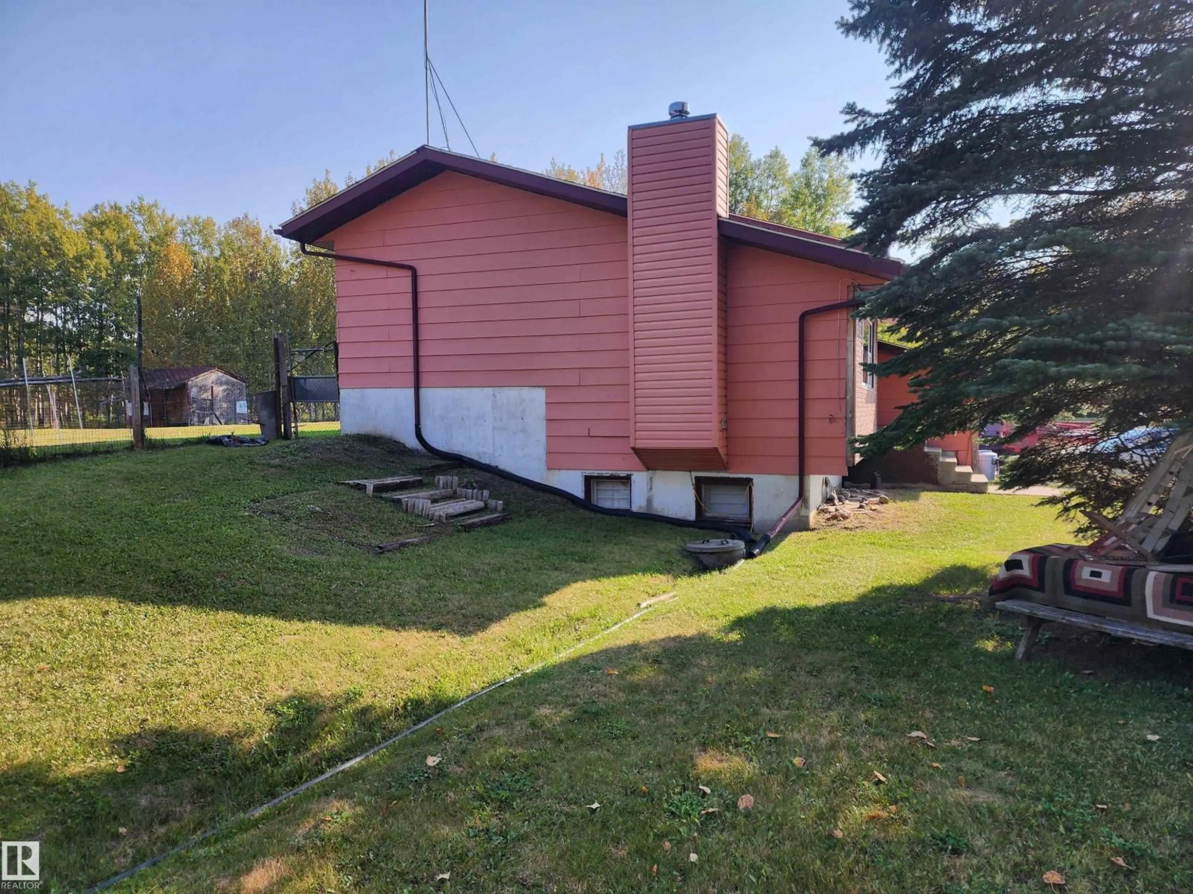 A pic from outside/outdoor area/front of a property/back of a property/a pic from drone, unknown for 53510 - 14 HWY 43, Rural Lac Ste. Anne County Alberta T0E1V0