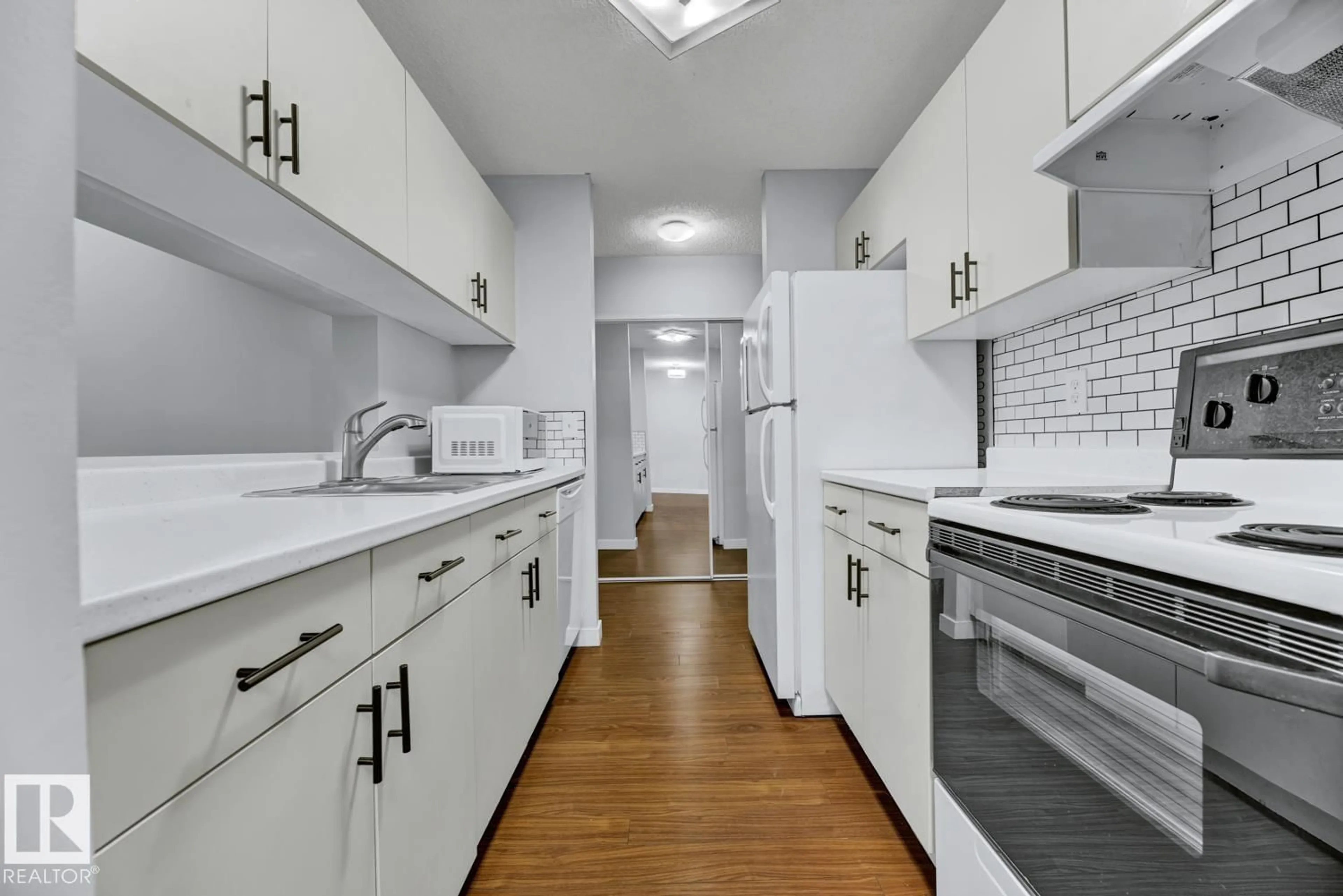 Standard kitchen, unknown for #105 - 2508 50 ST NW, Edmonton Alberta T6L6X9