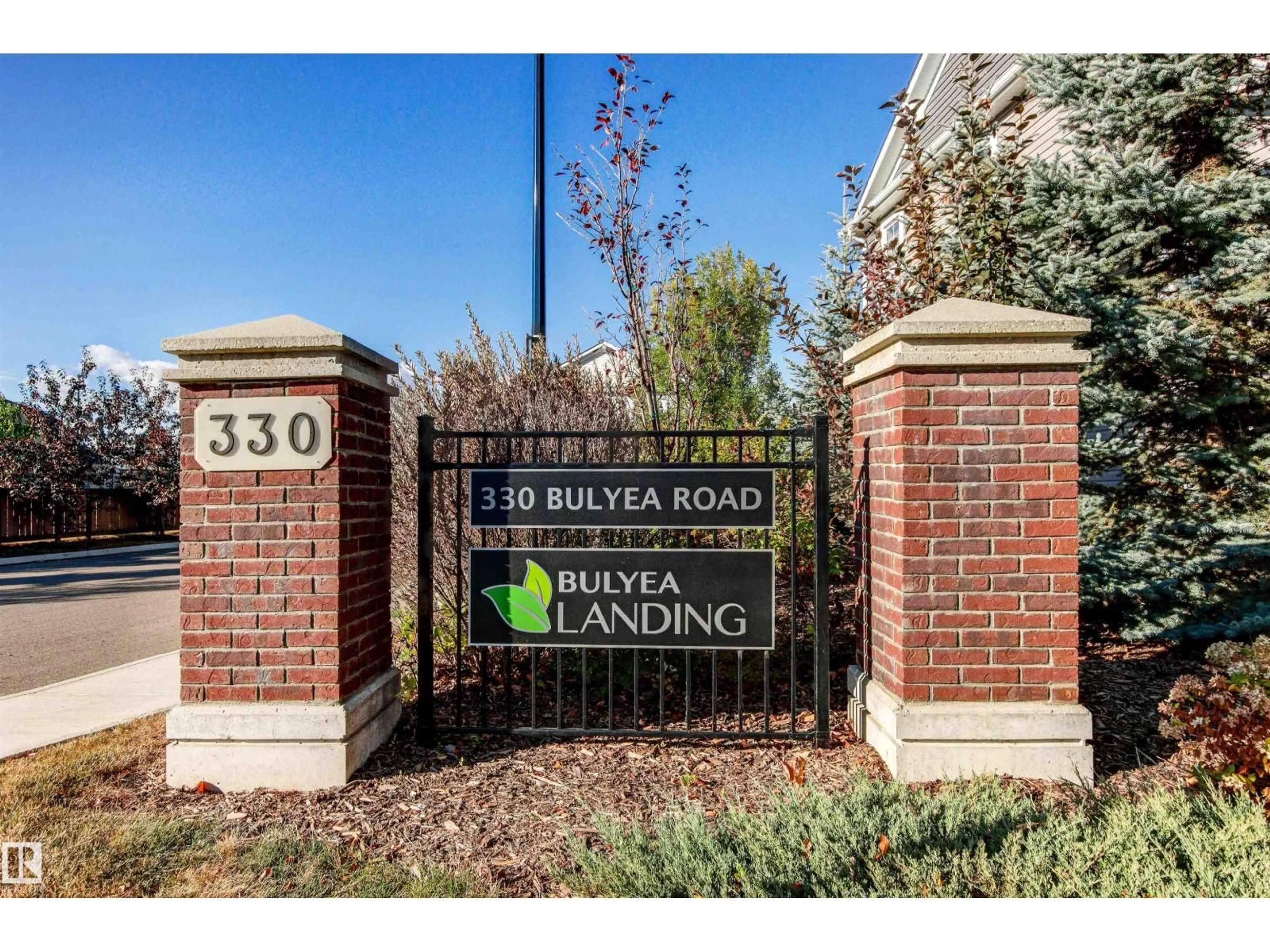 Indoor foyer for #36 - 330 BULYEA RD, Edmonton Alberta T6R0W8