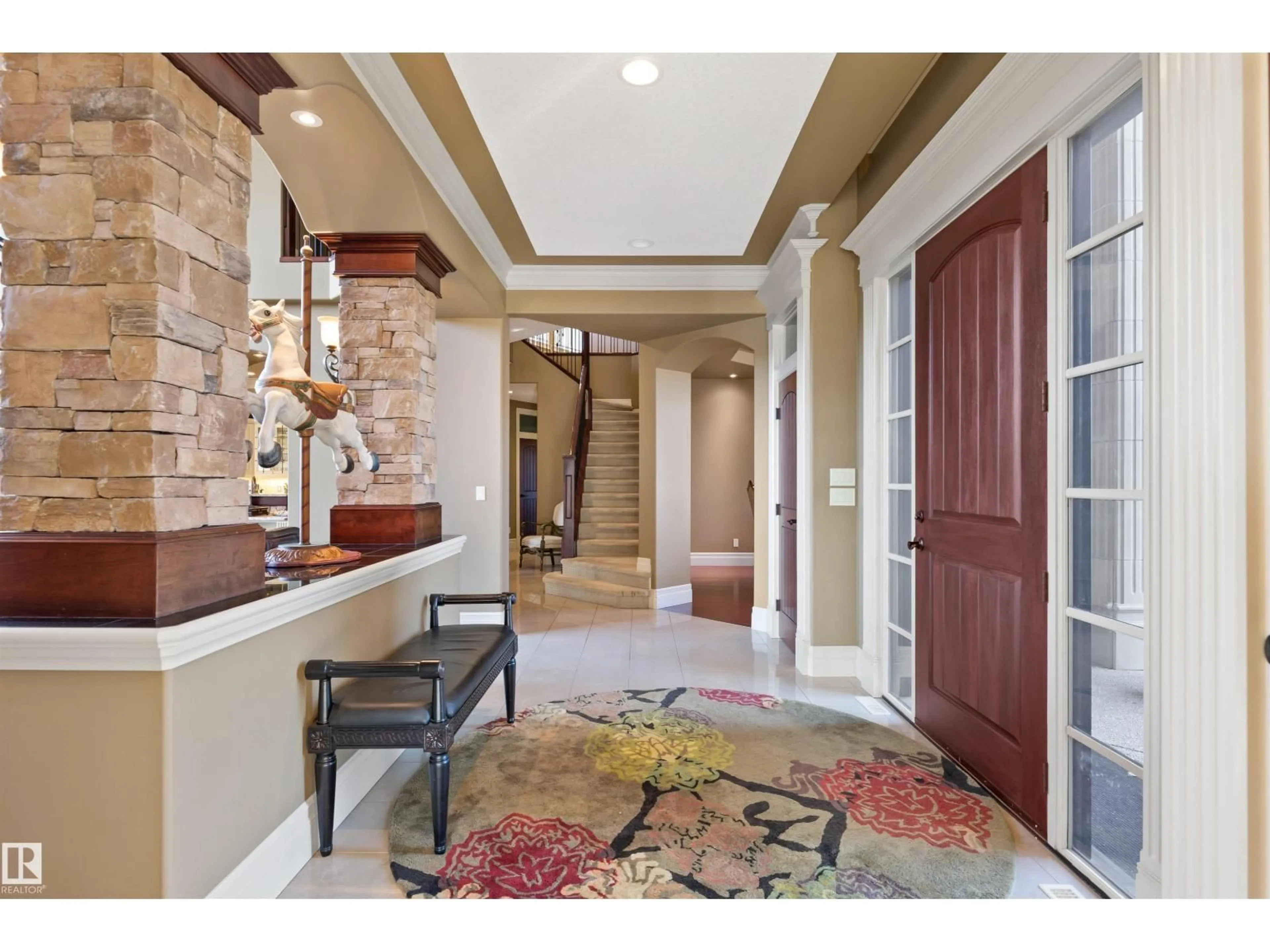 Indoor entryway for 129 RIVERVIEW CR, Rural Sturgeon County Alberta T8T0B9