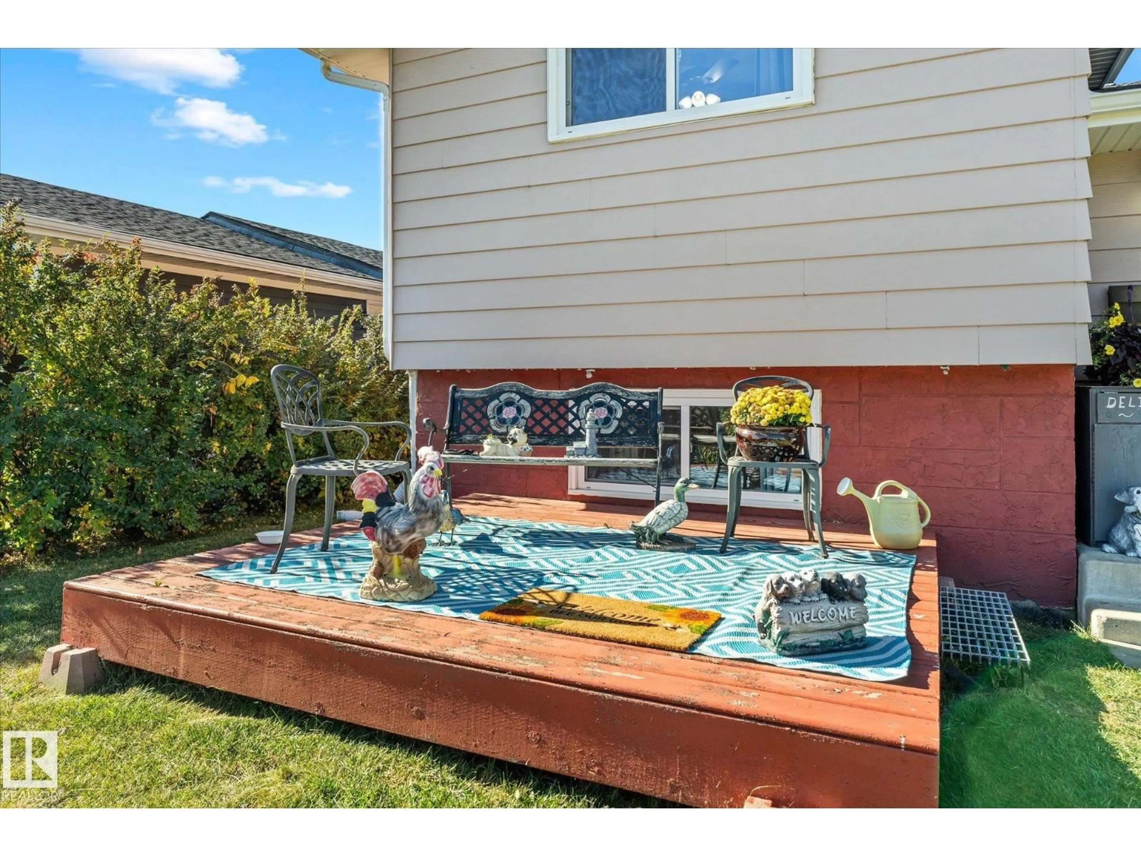 Patio, water/lake/river/ocean view for 10 BROOKSIDE CR, Spruce Grove Alberta T7X1B7