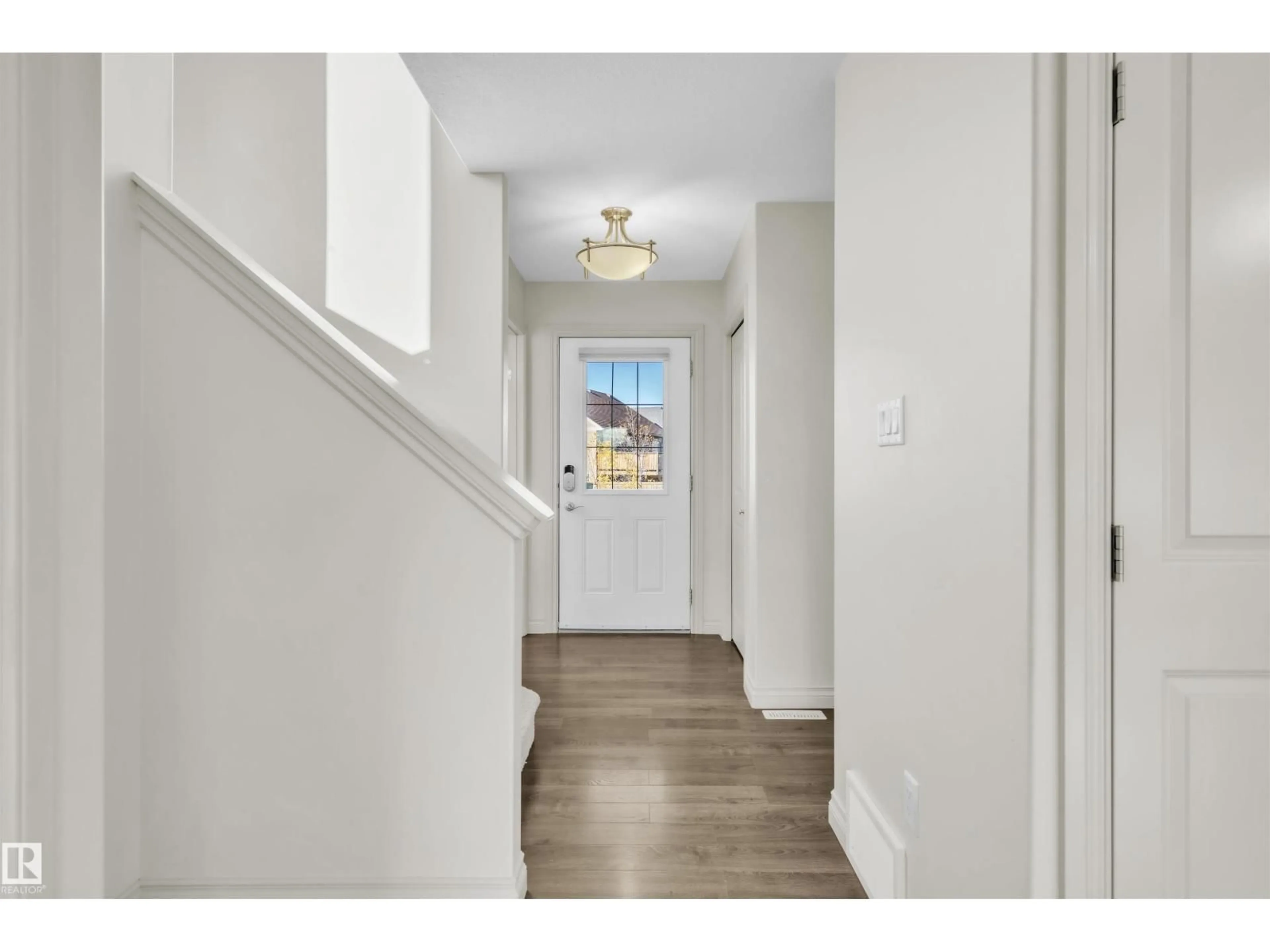 Indoor entryway for 1307 WILDRYE WY, Cold Lake Alberta T9M0E1