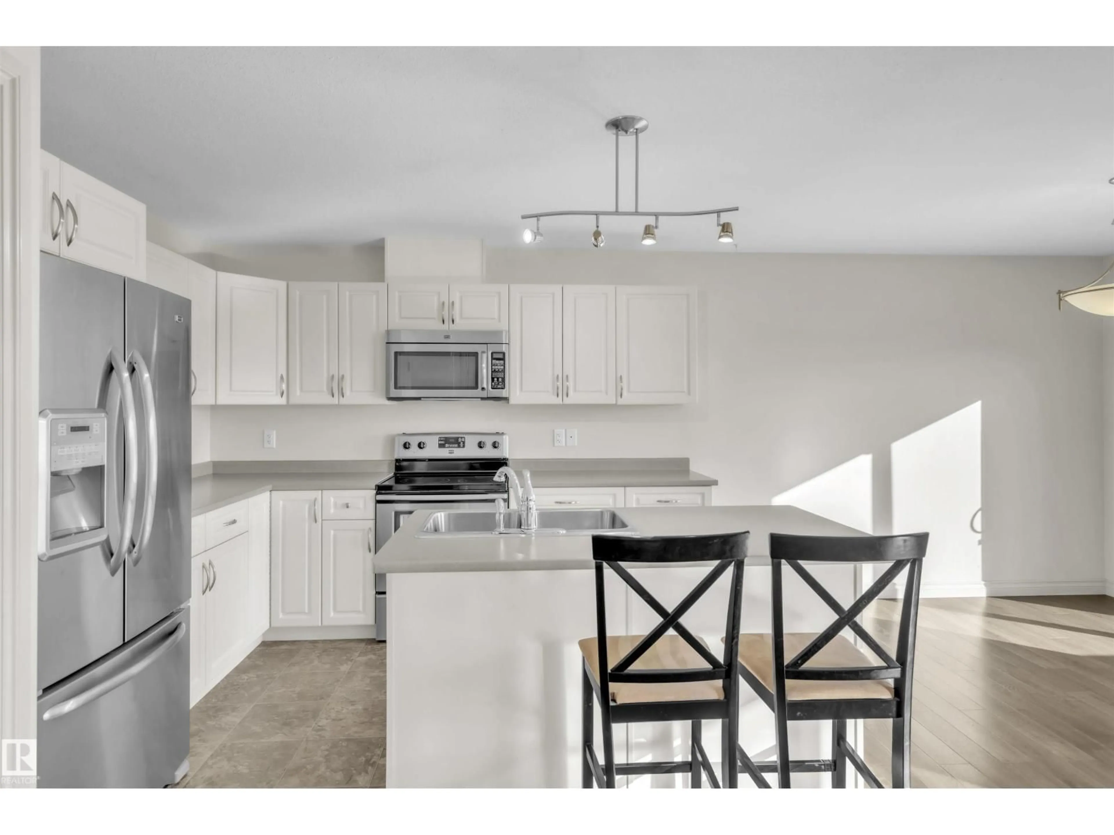 Open concept kitchen, ceramic/tile floor for 1307 WILDRYE WY, Cold Lake Alberta T9M0E1
