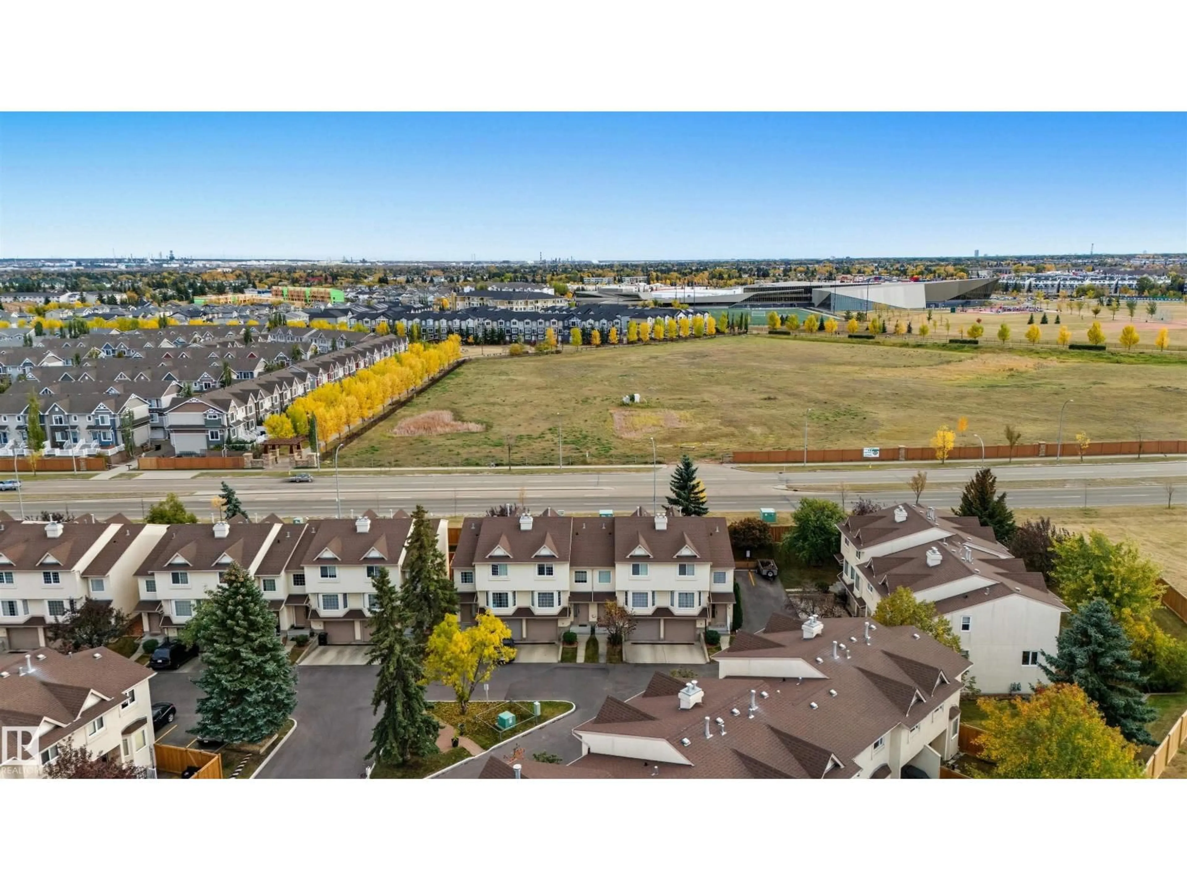 A pic from outside/outdoor area/front of a property/back of a property/a pic from drone, unknown for 19 - 3645 145 AVE, Edmonton Alberta T5Y2S3