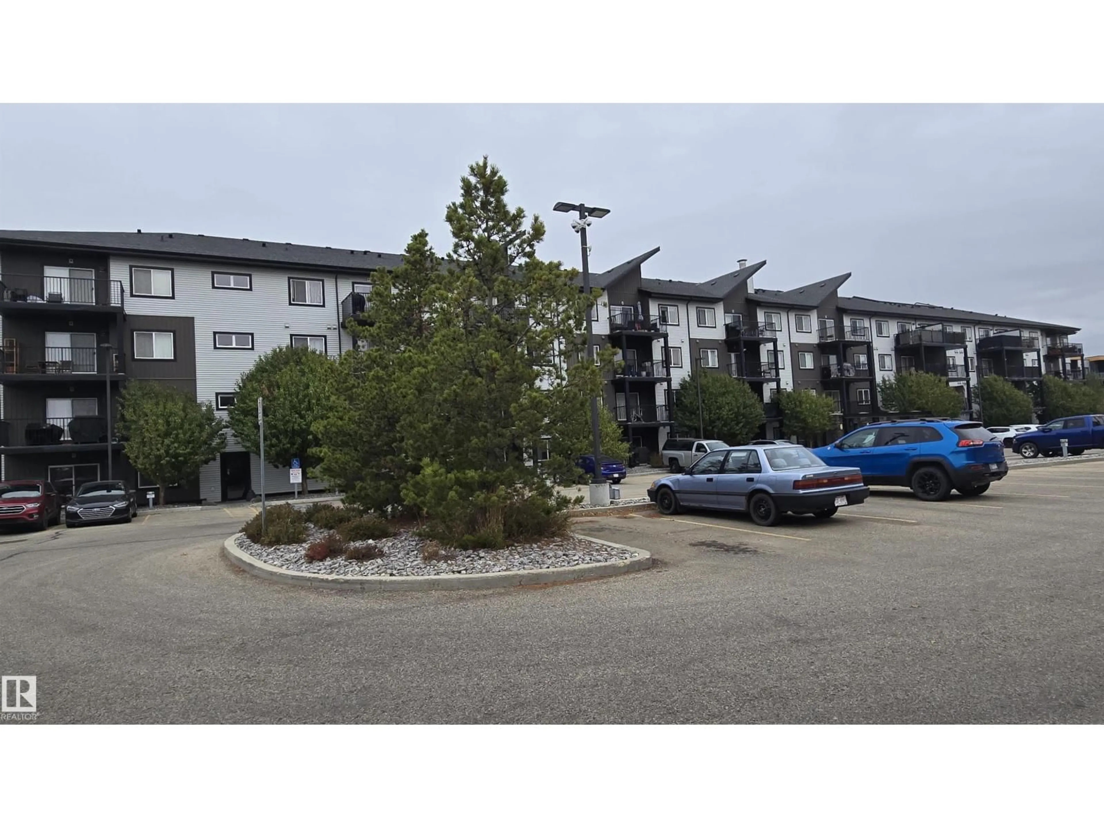 A pic from outside/outdoor area/front of a property/back of a property/a pic from drone, unknown for 508 - 119 ALBANY WY, Edmonton Alberta T6V0L1