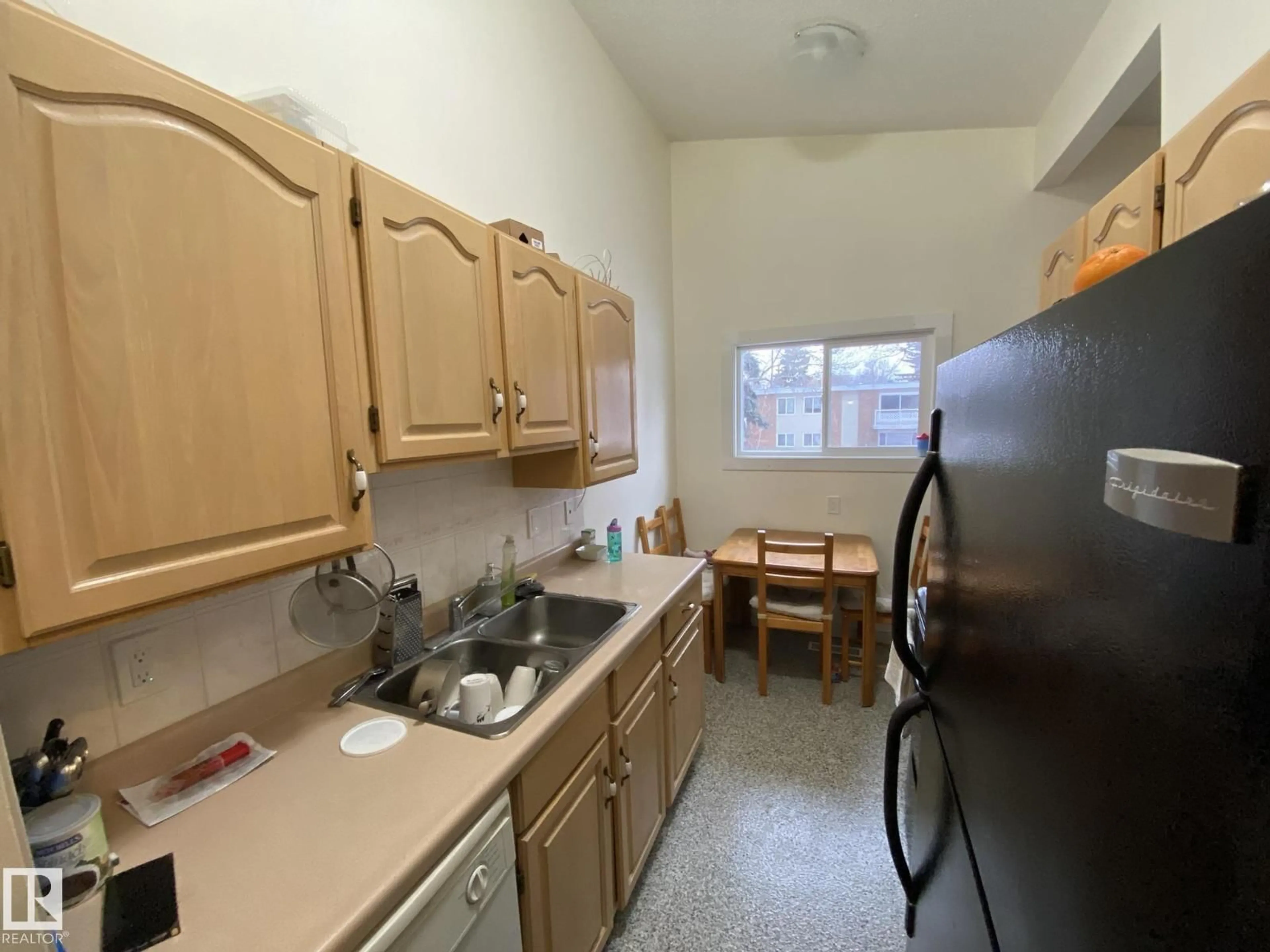 Standard kitchen, unknown for NW - 11839 45 ST, Edmonton Alberta T5W2T3