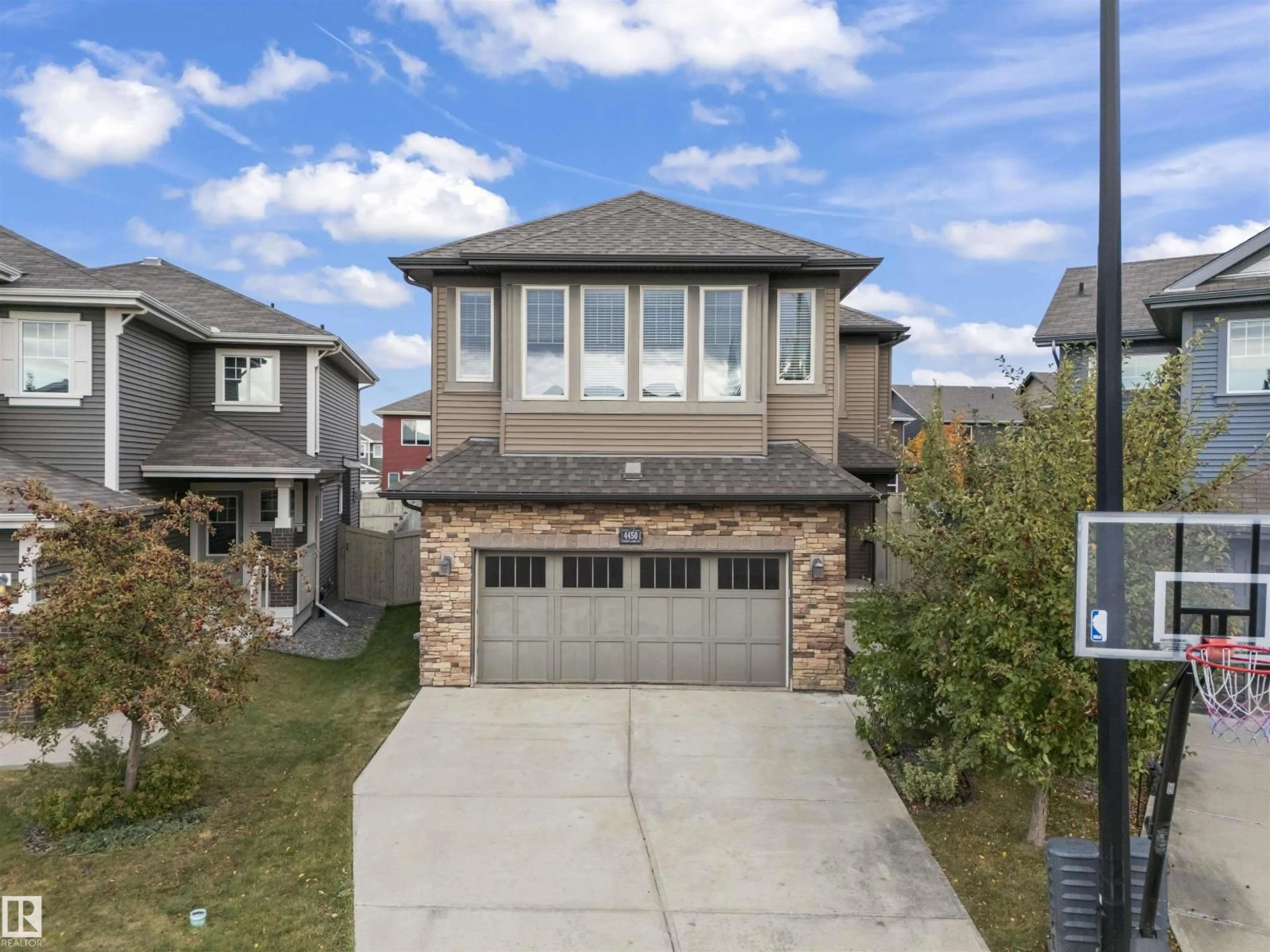Unknown for 4450 CRABAPPLE LANDING LD, Edmonton Alberta T6X0Y6