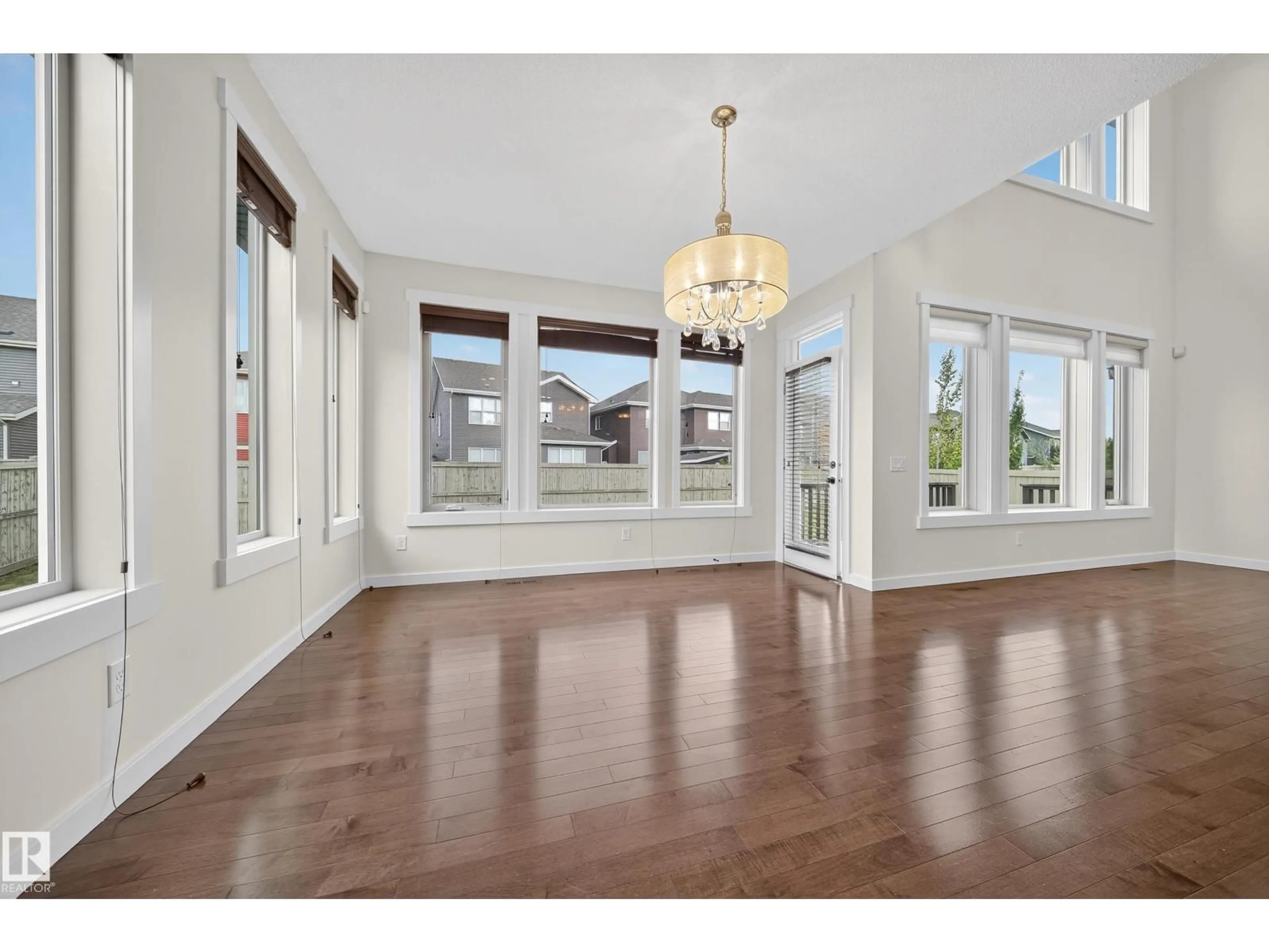 Unknown for 4450 CRABAPPLE LANDING LD, Edmonton Alberta T6X0Y6