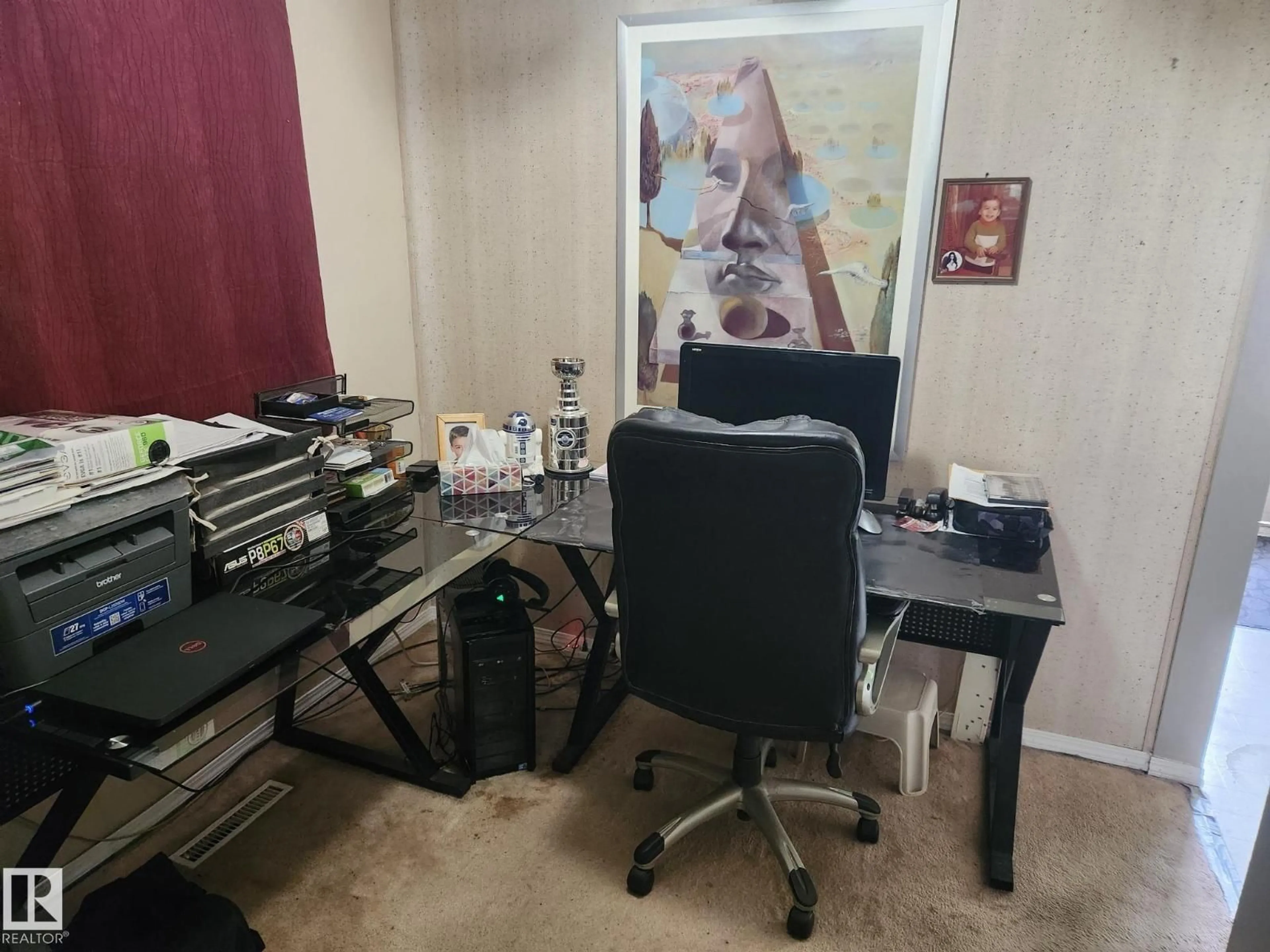 A pic of a room for 11216 134 AV, Edmonton Alberta T5E1K5