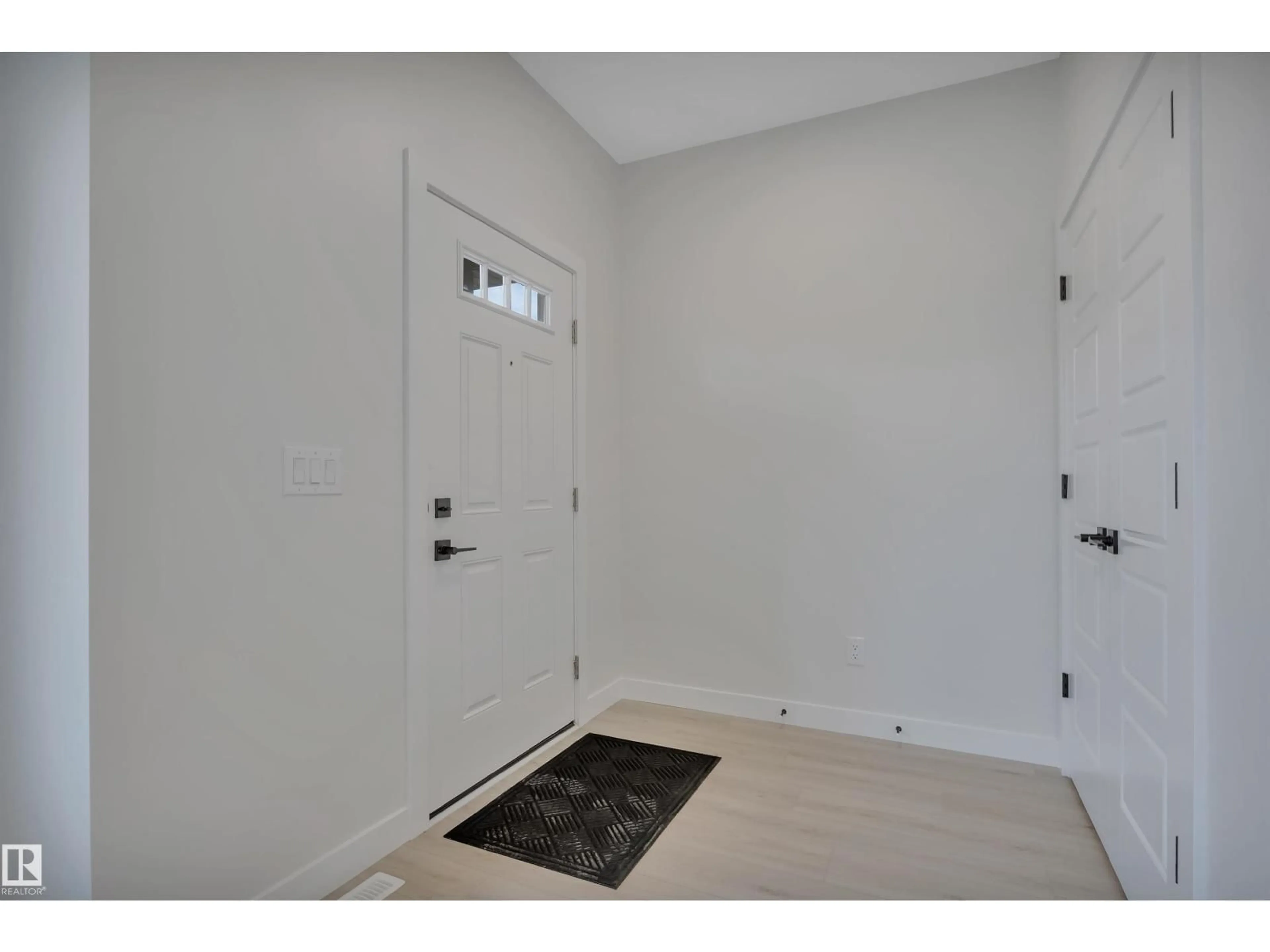 Indoor entryway for 207 WATTLE RD, Leduc Alberta T9E1L3