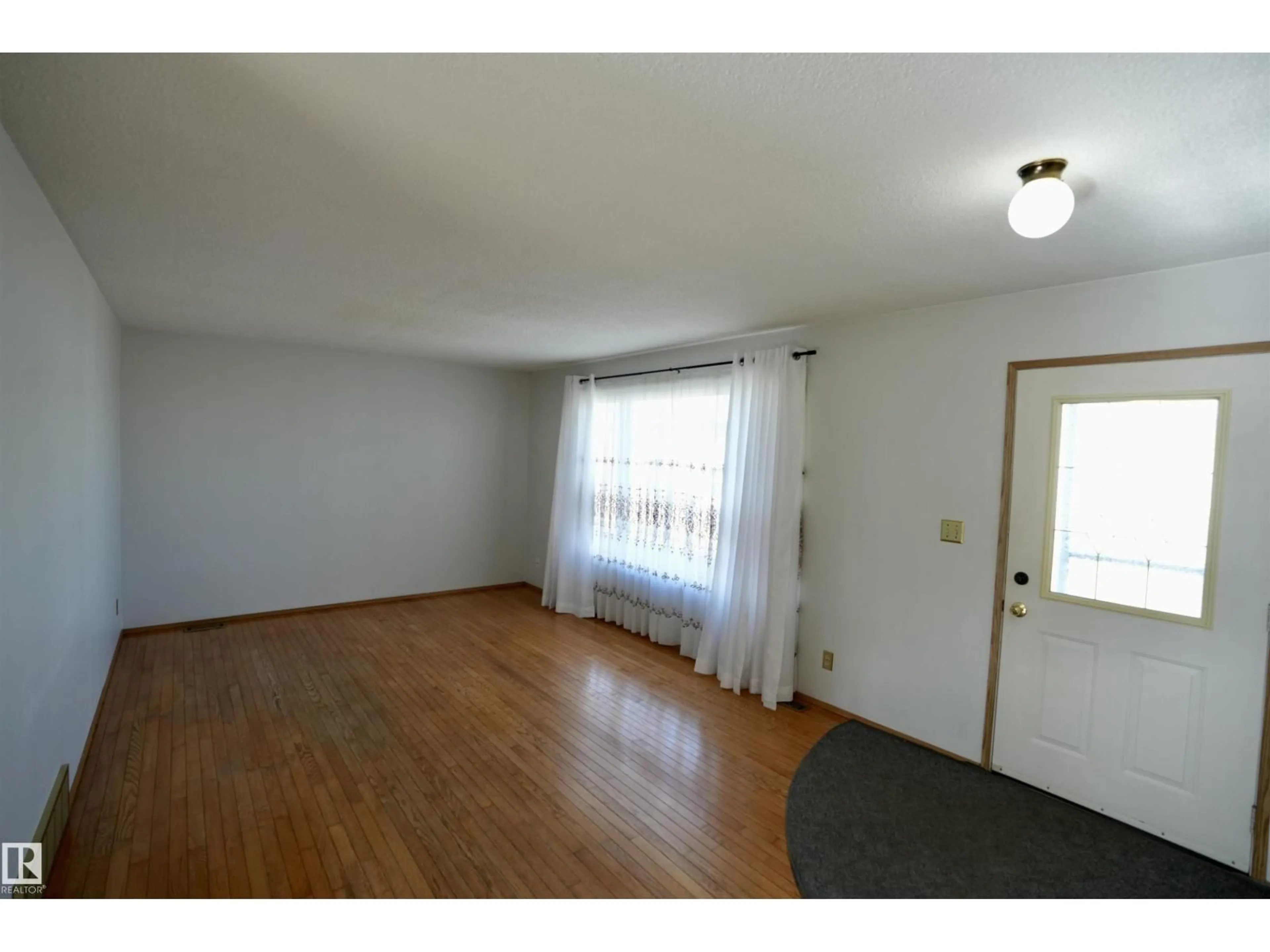 A pic of a room for 4005 48 AV, St. Paul Town Alberta T0A3A2