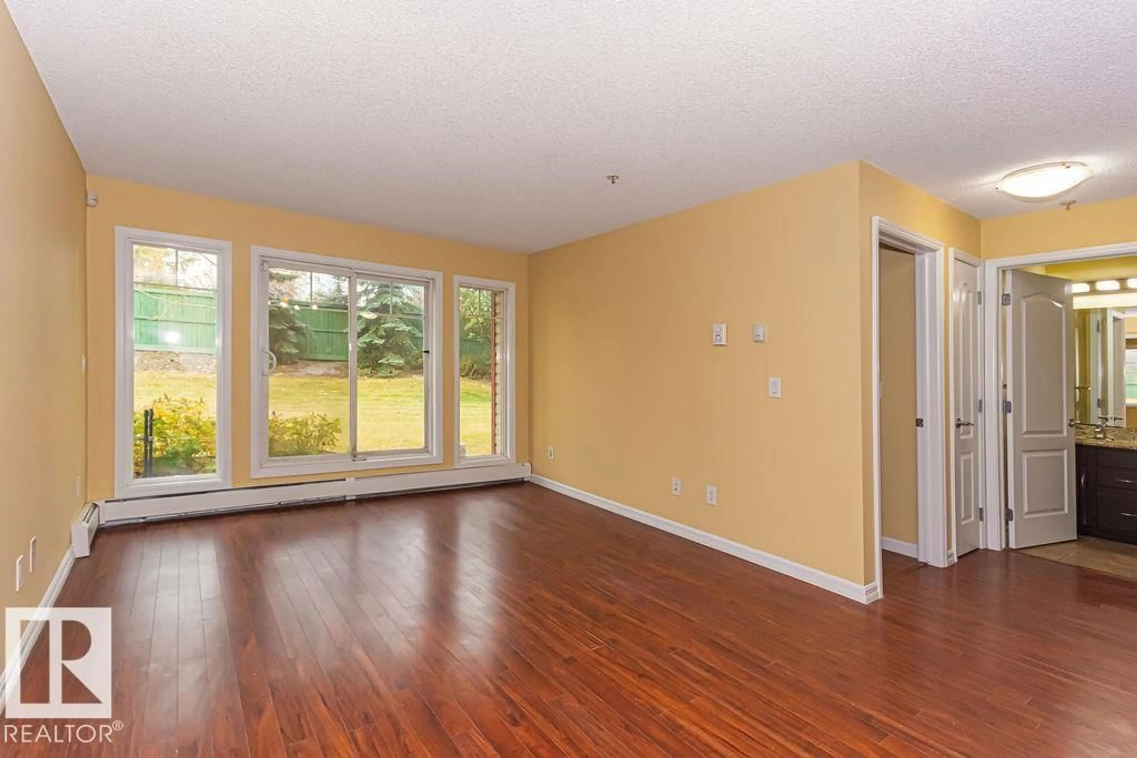 Unknown for 105 - 271 CHARLOTTE WY, Sherwood Park Alberta T8H0N9
