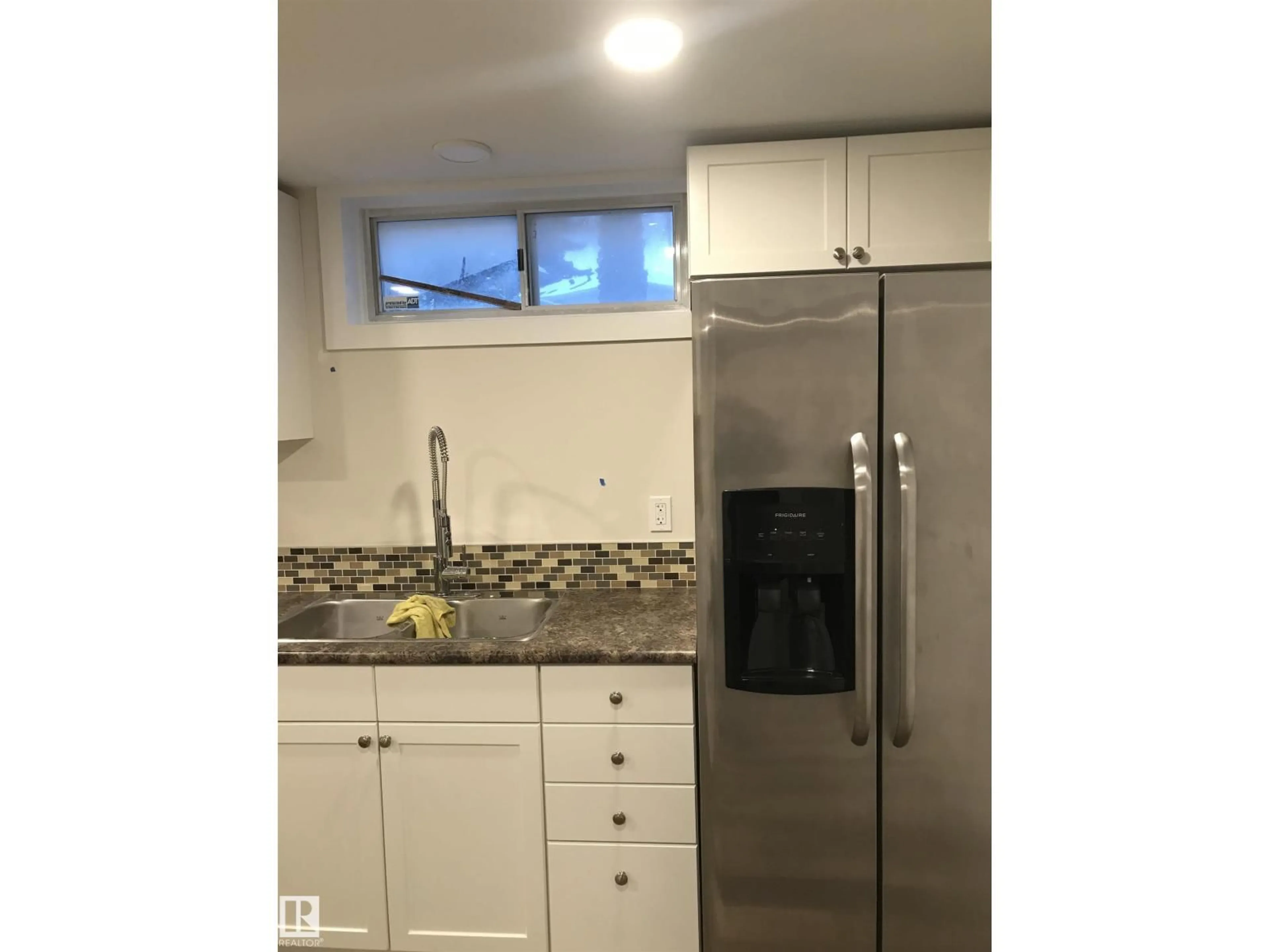 Standard kitchen, unknown for 8032 70 AV, Edmonton Alberta T6C0A5