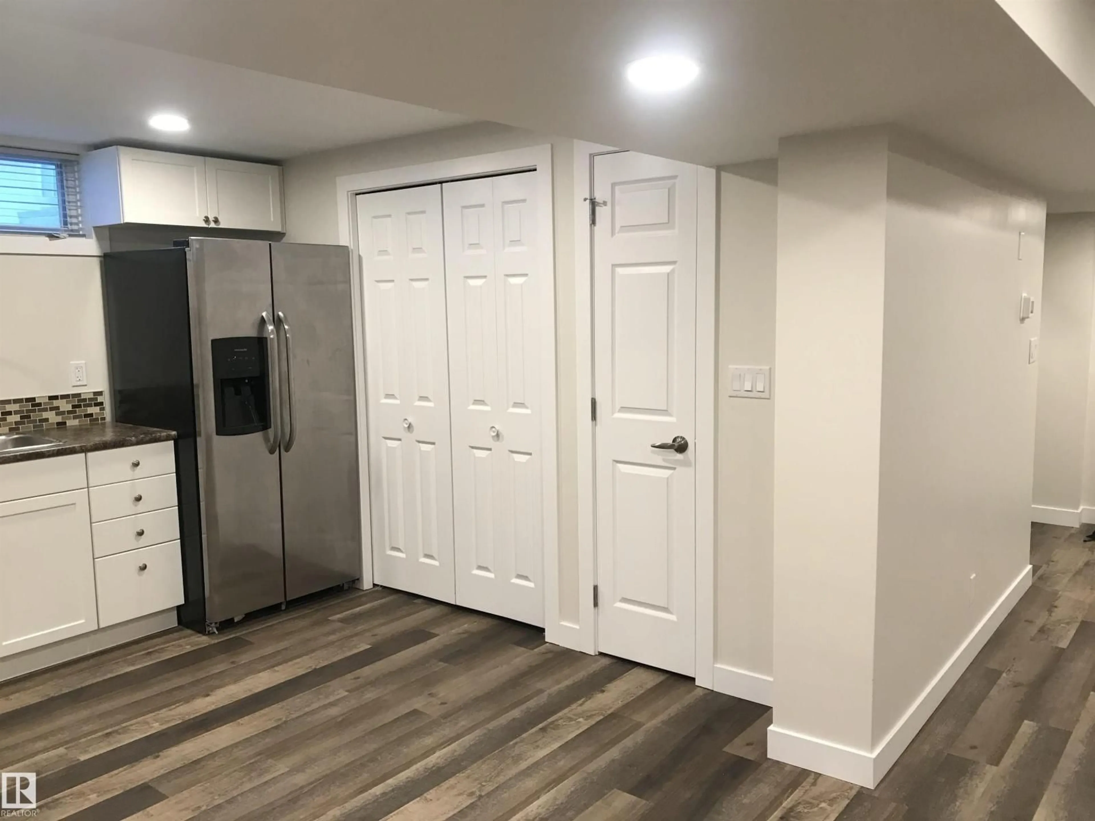 Unknown for 8032 70 AV, Edmonton Alberta T6C0A5