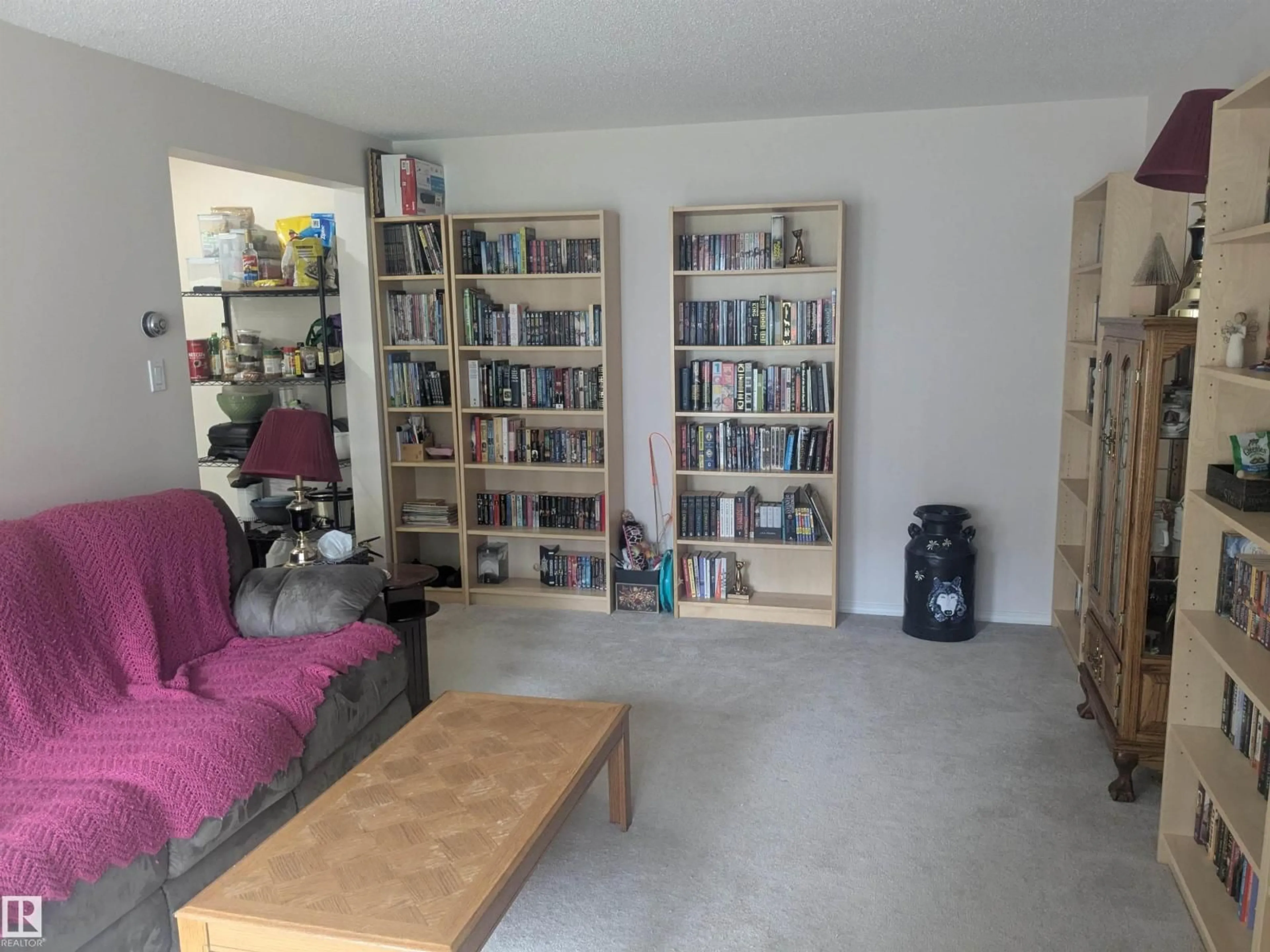 A pic of a room for 105 - 11415 41 AV, Edmonton Alberta T6J0T9