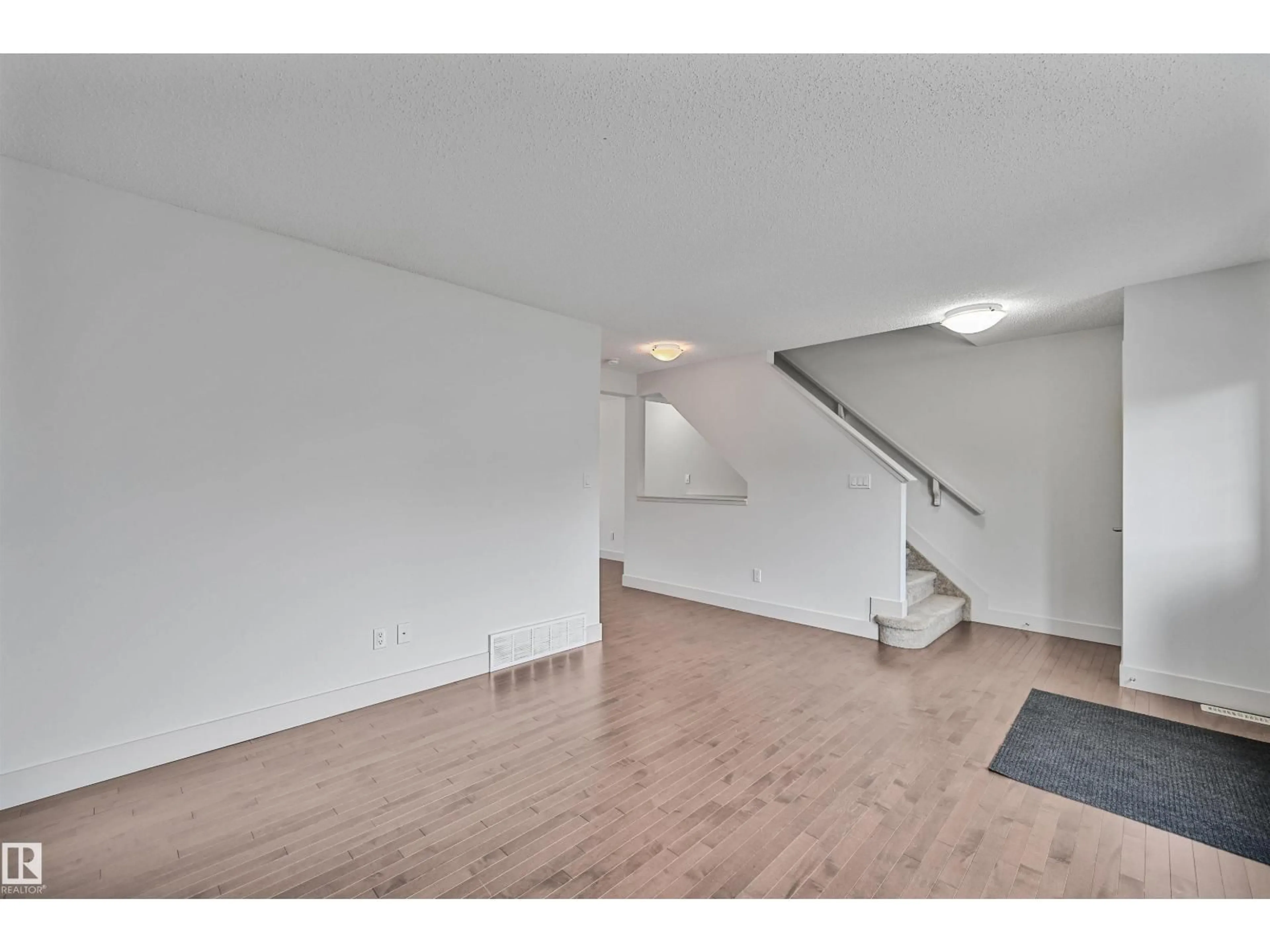 A pic of a room for #35 - 2922 MAPLE WY, Edmonton Alberta T6T1A5