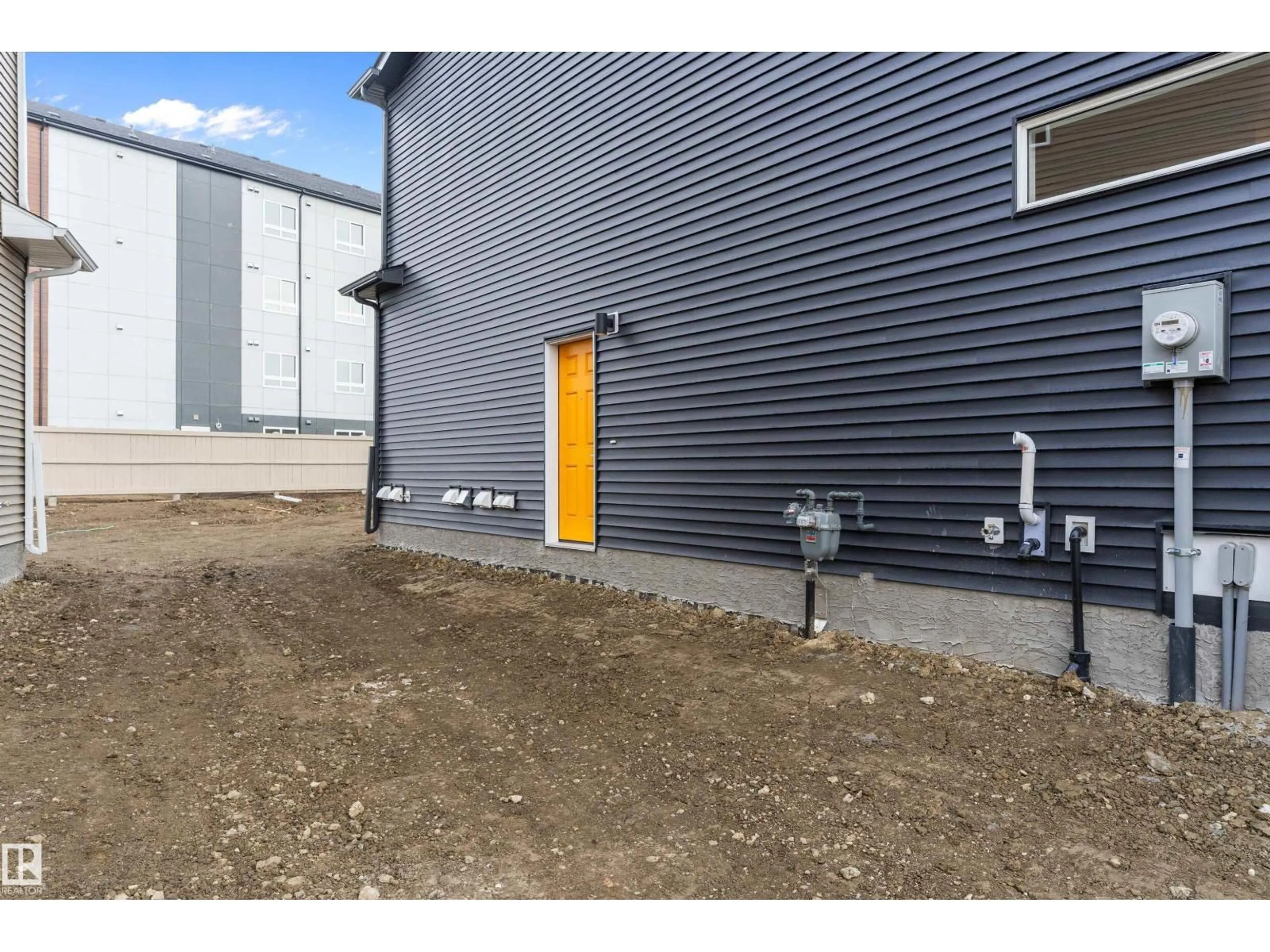 A pic from outside/outdoor area/front of a property/back of a property/a pic from drone, building for SW - 841 ROWAN CL, Edmonton Alberta T6X1A2