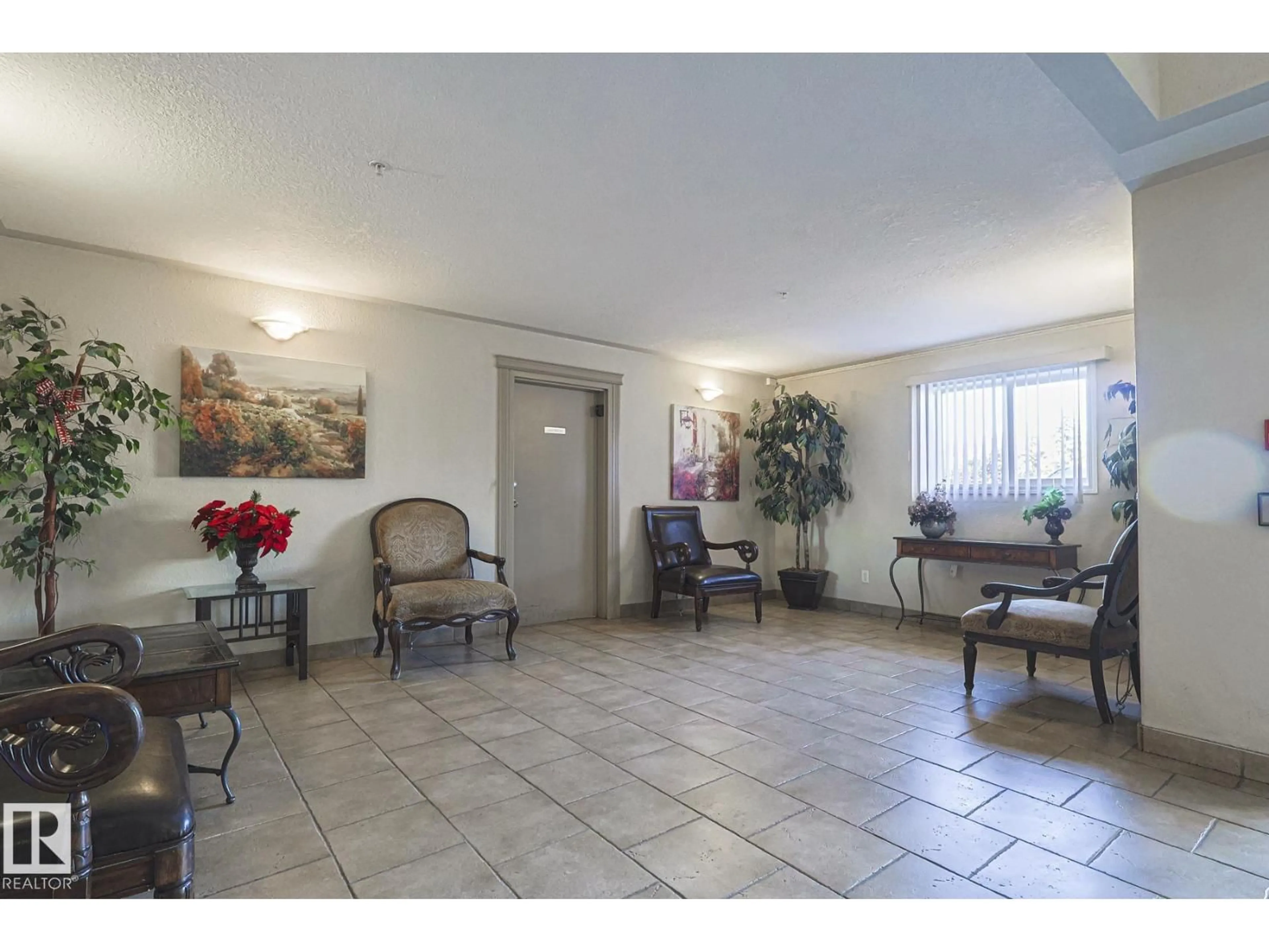 Lobby for 120 7511 171 ST, Edmonton Alberta T5T6S7