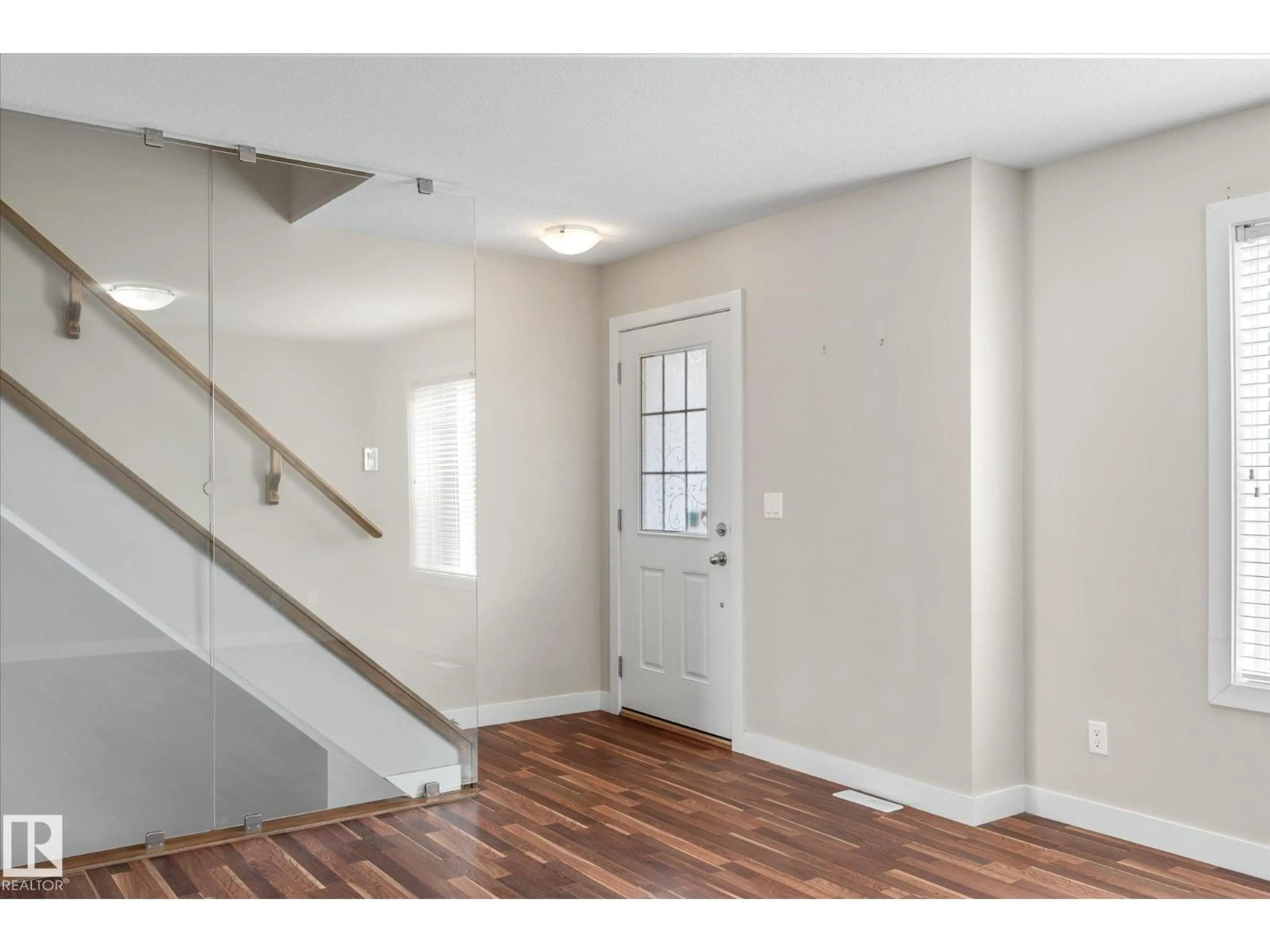Indoor entryway for 24 - 7289 SOUTH TERWILLEGAR DR, Edmonton Alberta T6R0N5