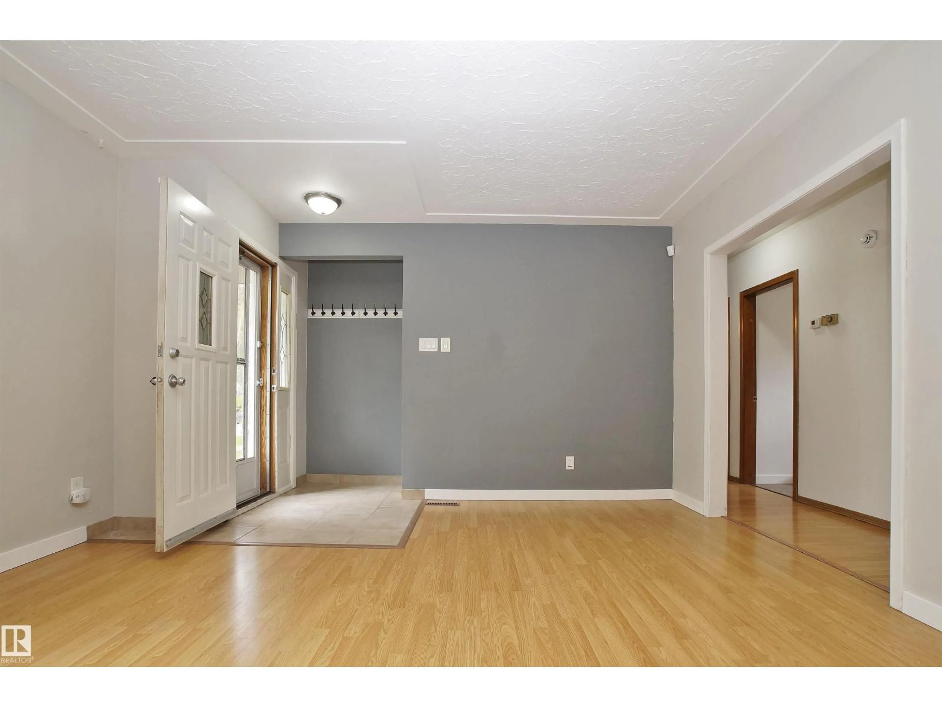 Unknown for NW - 12415 80 ST, Edmonton Alberta T5B2P8