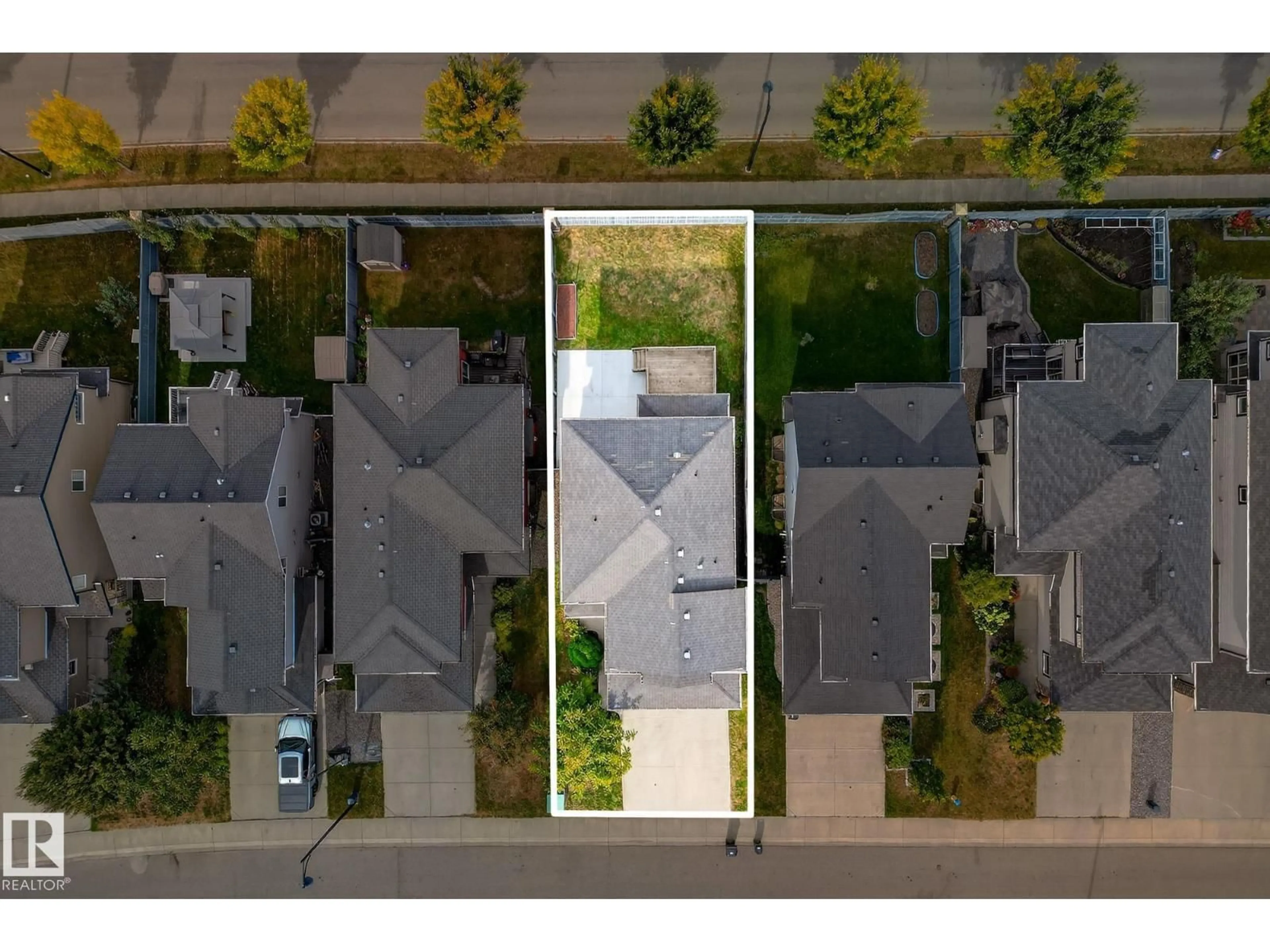 A pic from outside/outdoor area/front of a property/back of a property/a pic from drone, street for 3616 GOODRIDGE CR, Edmonton Alberta T5T4C6