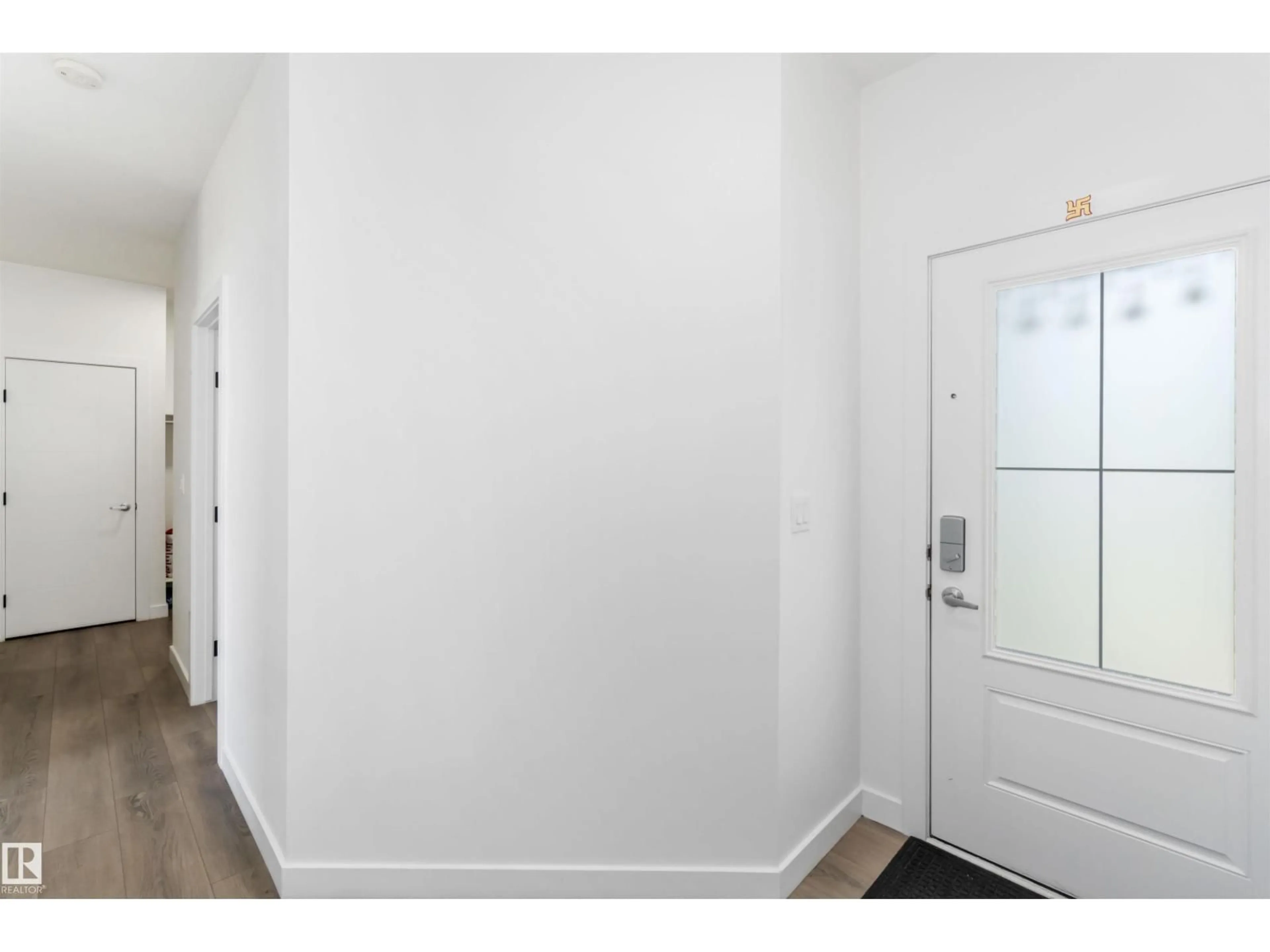 Indoor entryway for SW - 16808 30 AV, Edmonton Alberta T6W5A3