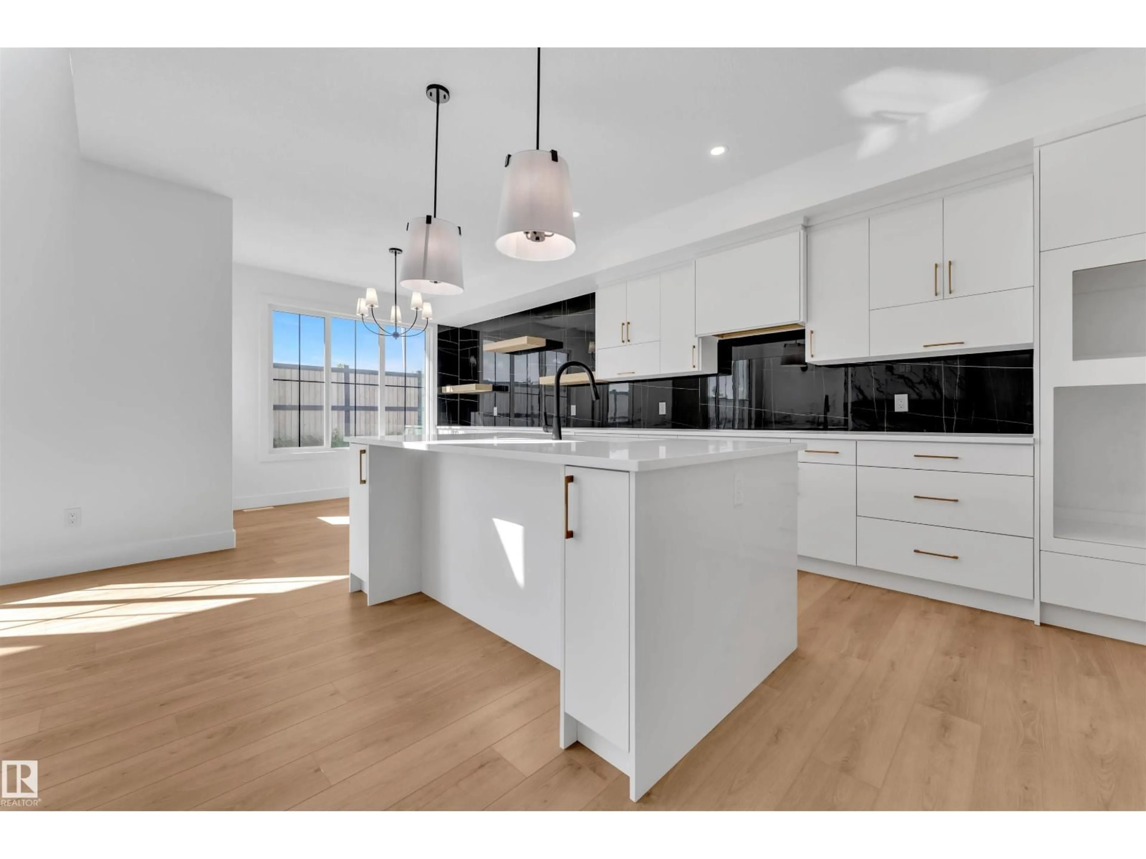 Open concept kitchen, unknown for 266 MUNN WY, Leduc Alberta T9E1V2