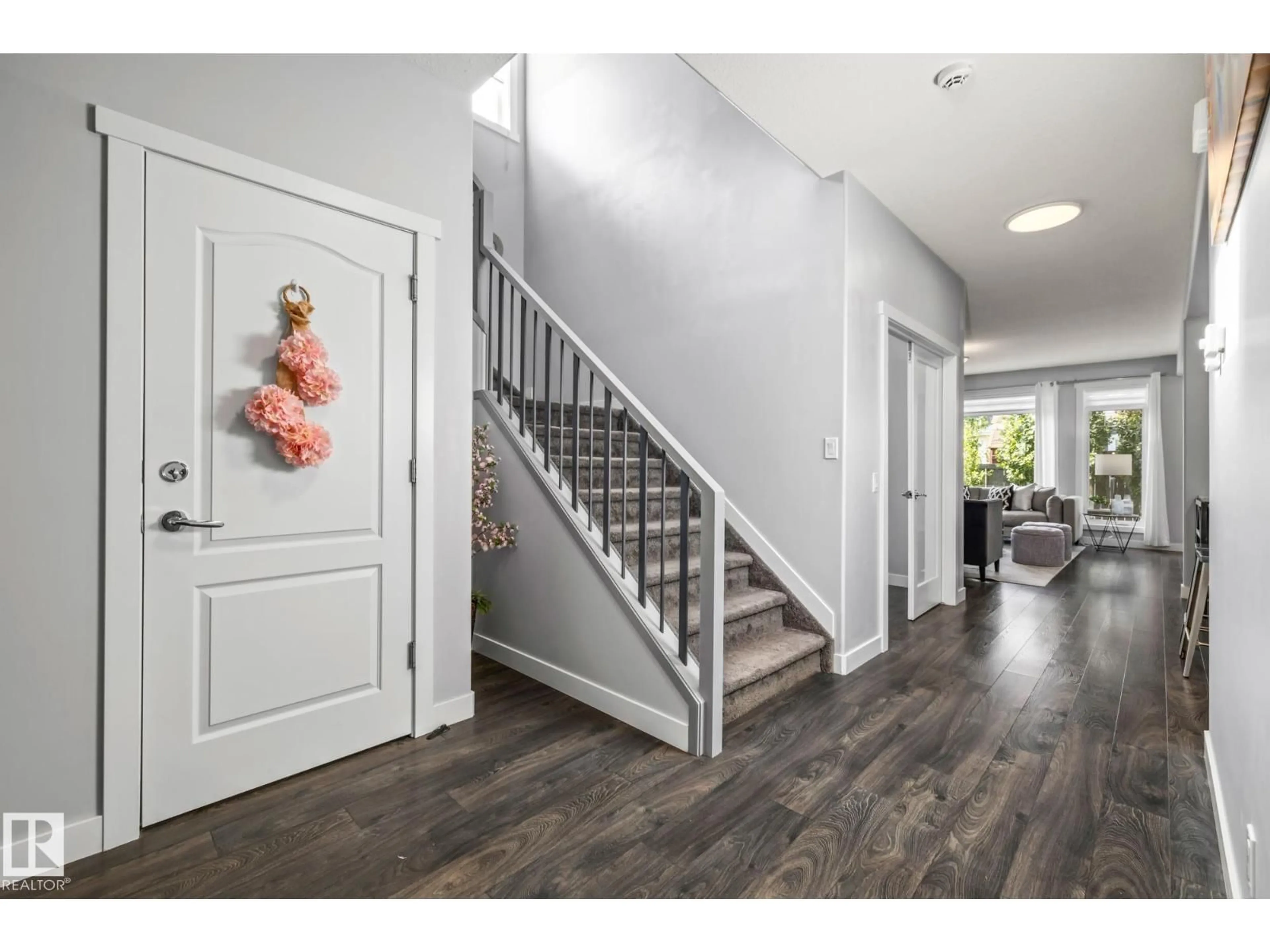 Indoor entryway for NW - 7820 GETTY WD, Edmonton Alberta T5T7A9