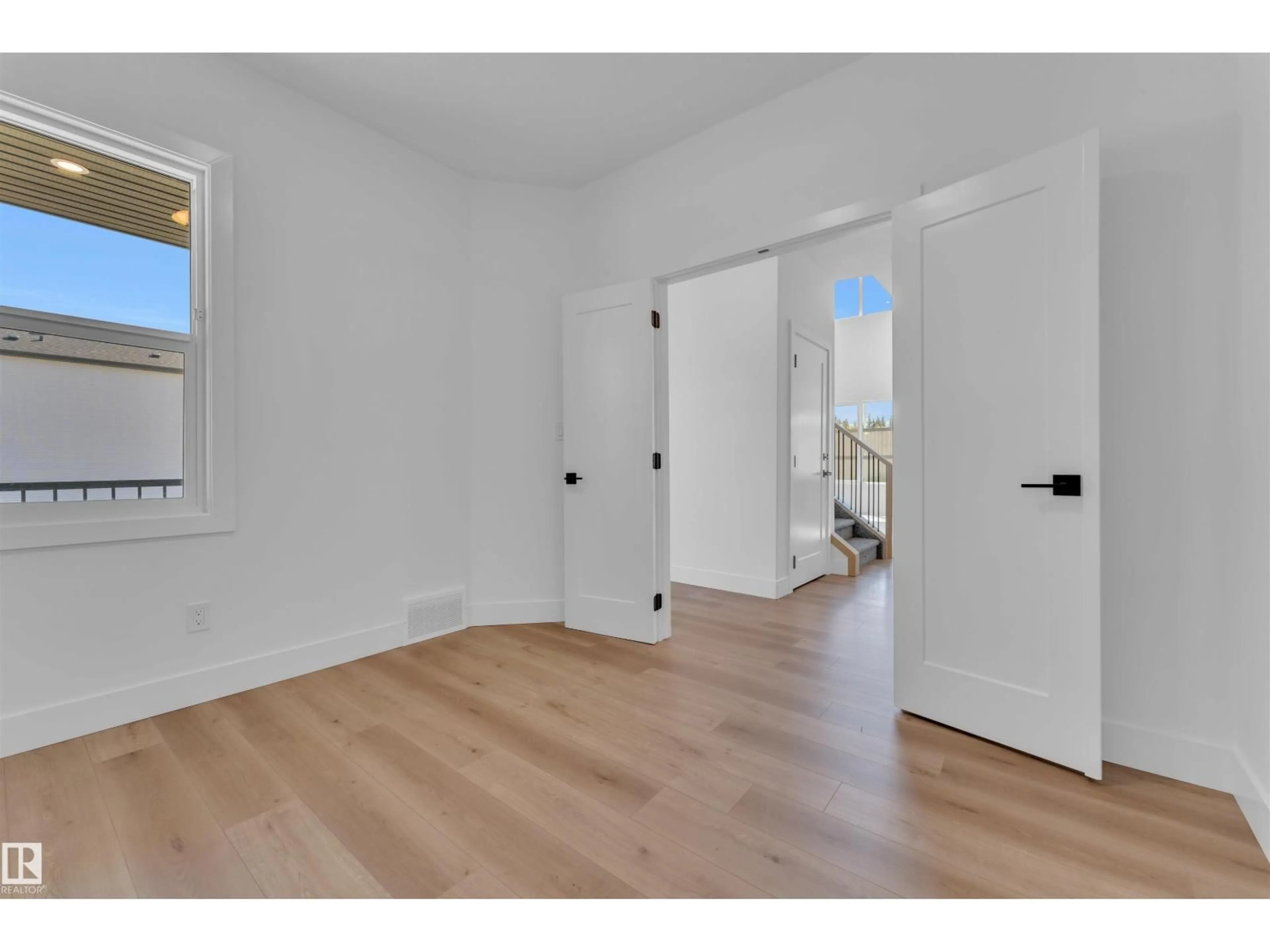 Indoor entryway for 268 MUNN WY, Leduc Alberta T9E1V2