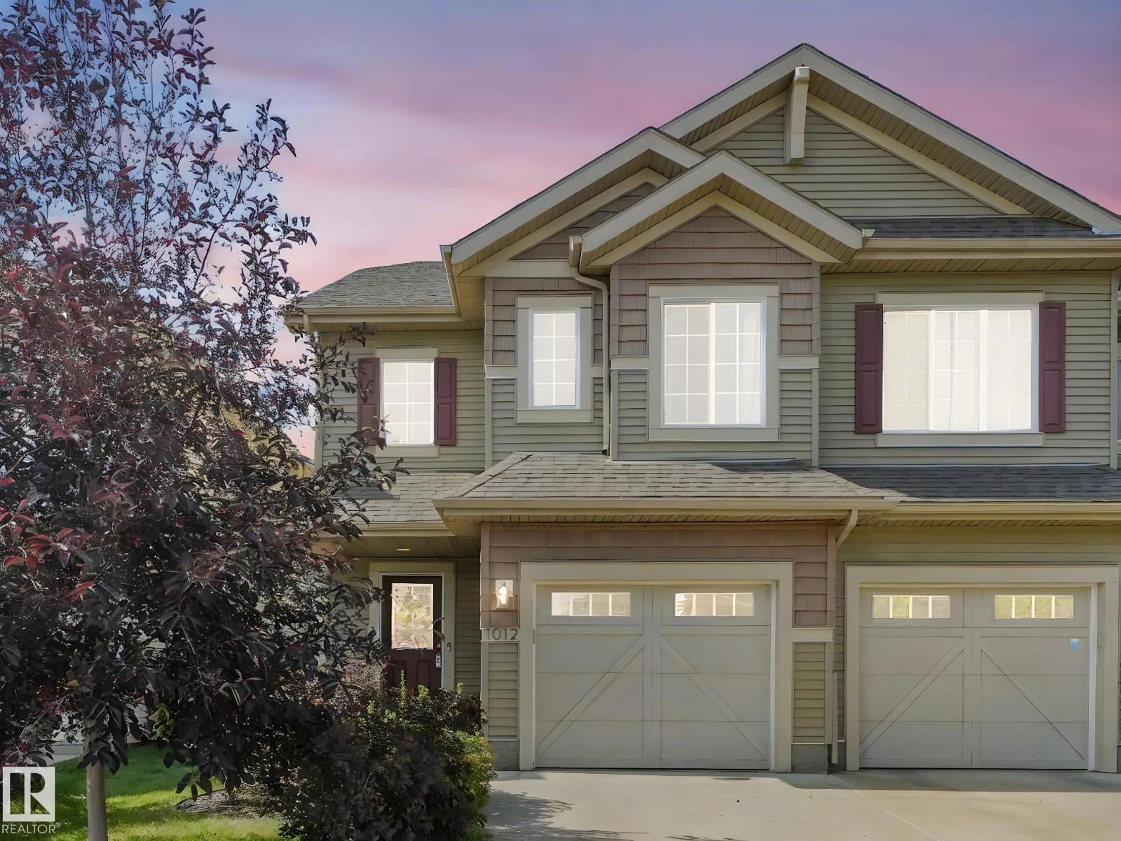 Home with vinyl exterior material, street for 1012 EAST BEND BN, Edmonton Alberta T6M0V4