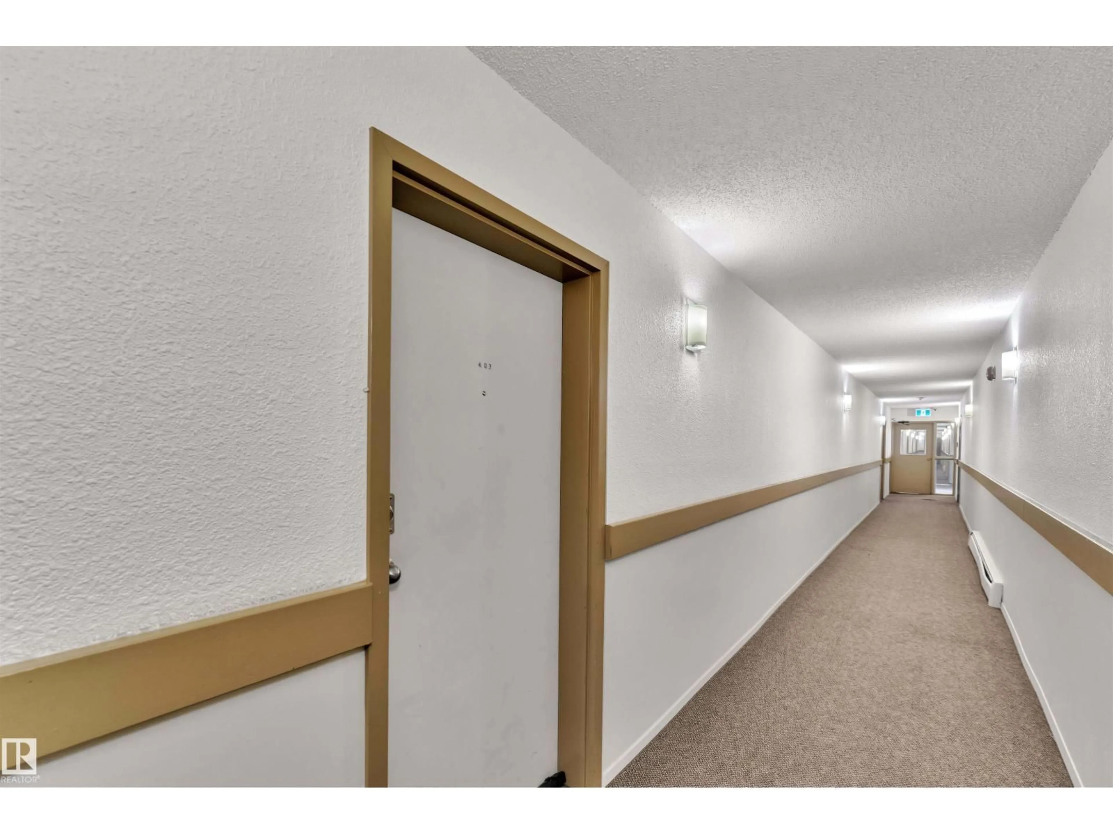 Indoor foyer for #403 - 1620 48 ST, Edmonton Alberta T6L5P1