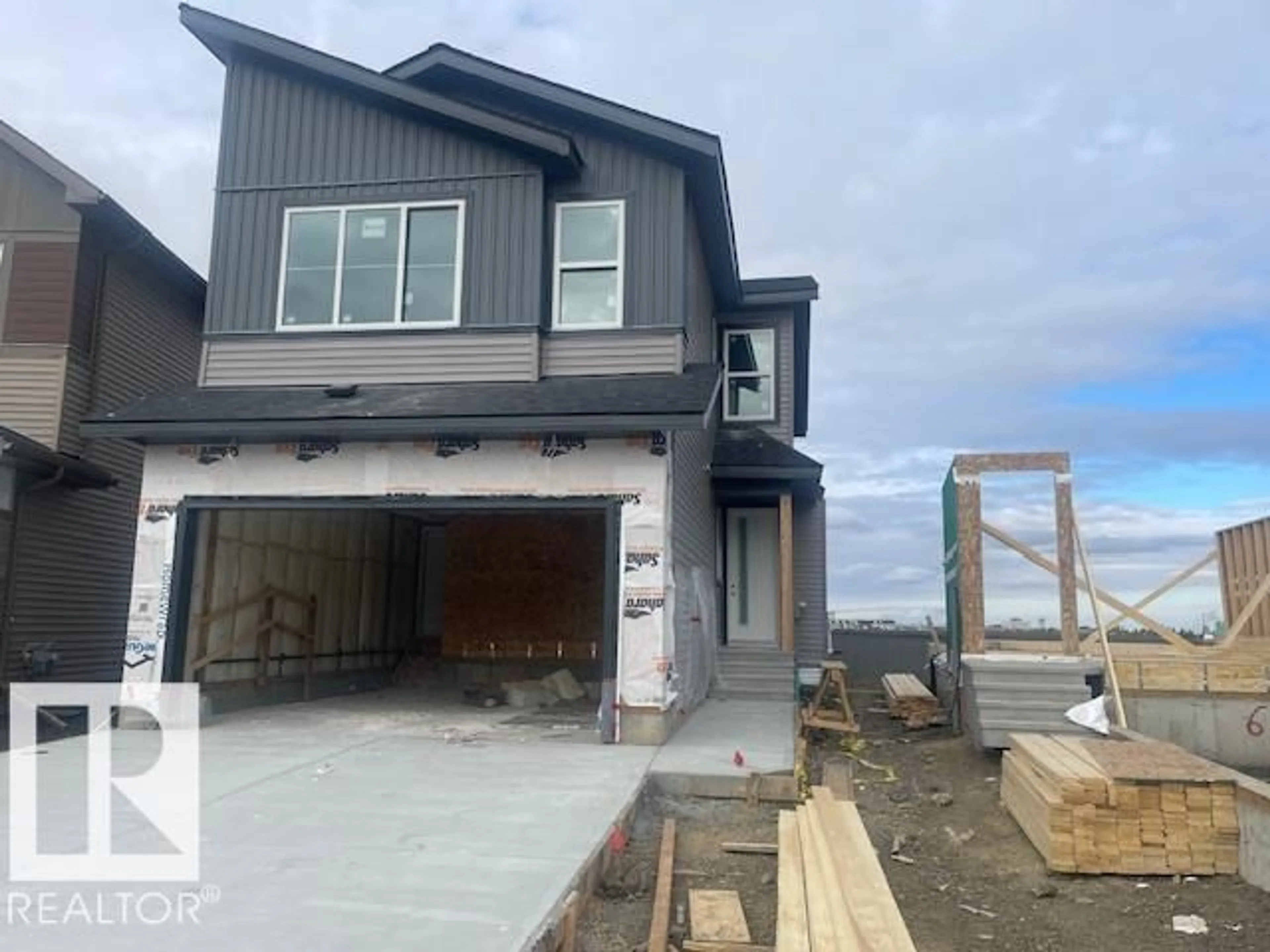 Home with vinyl exterior material, unknown for 10 ENNS CO, Fort Saskatchewan Alberta T8L0Z4