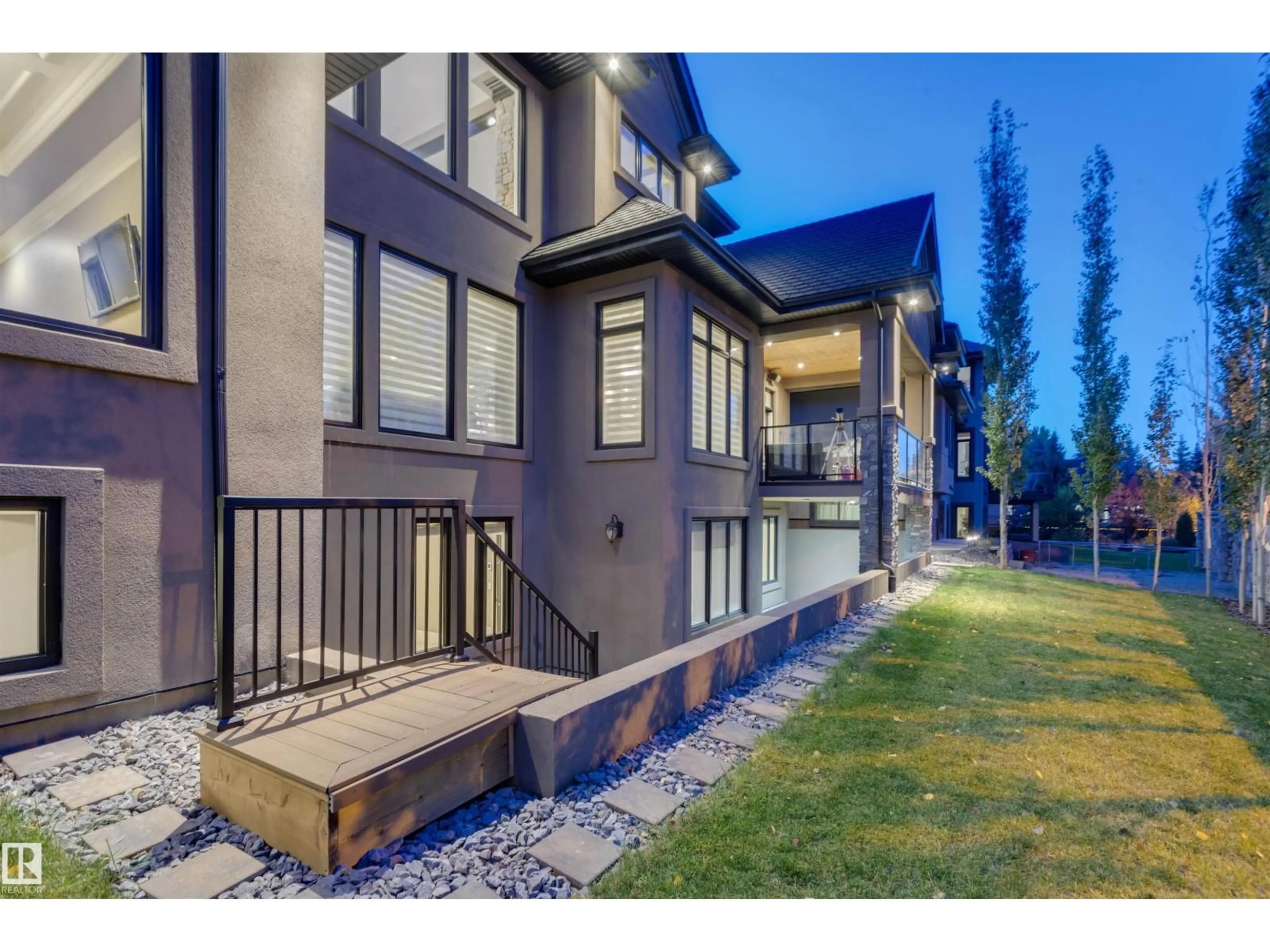 Unknown for 2807 WHEATON DR, Edmonton Alberta T6W2M6