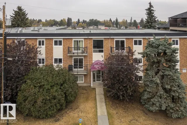 301 - 7204 81 AV NW, Edmonton 2