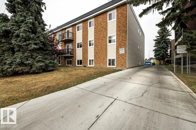 301 - 7204 81 AV NW, Edmonton 4