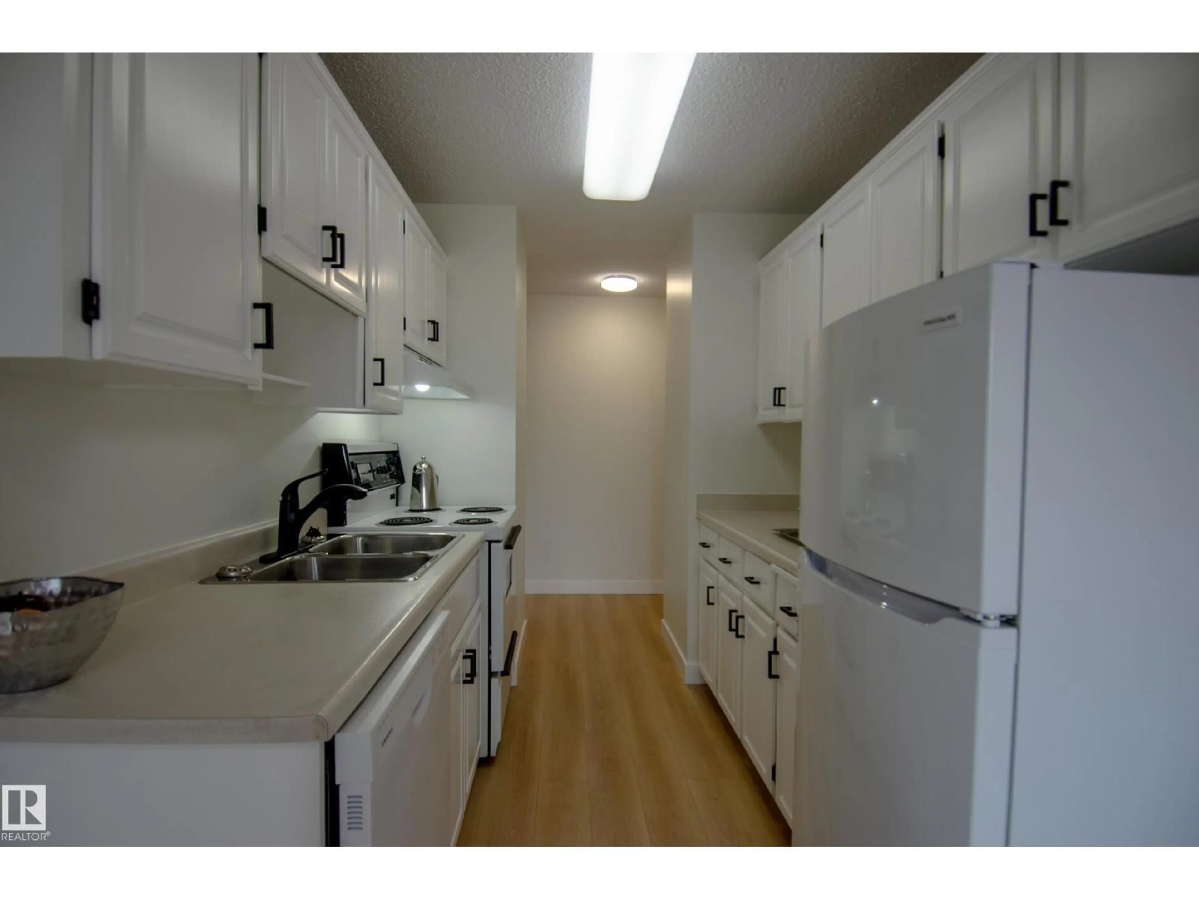 Standard kitchen, unknown for #1403 - 9725 106 ST, Edmonton Alberta T5K1B5
