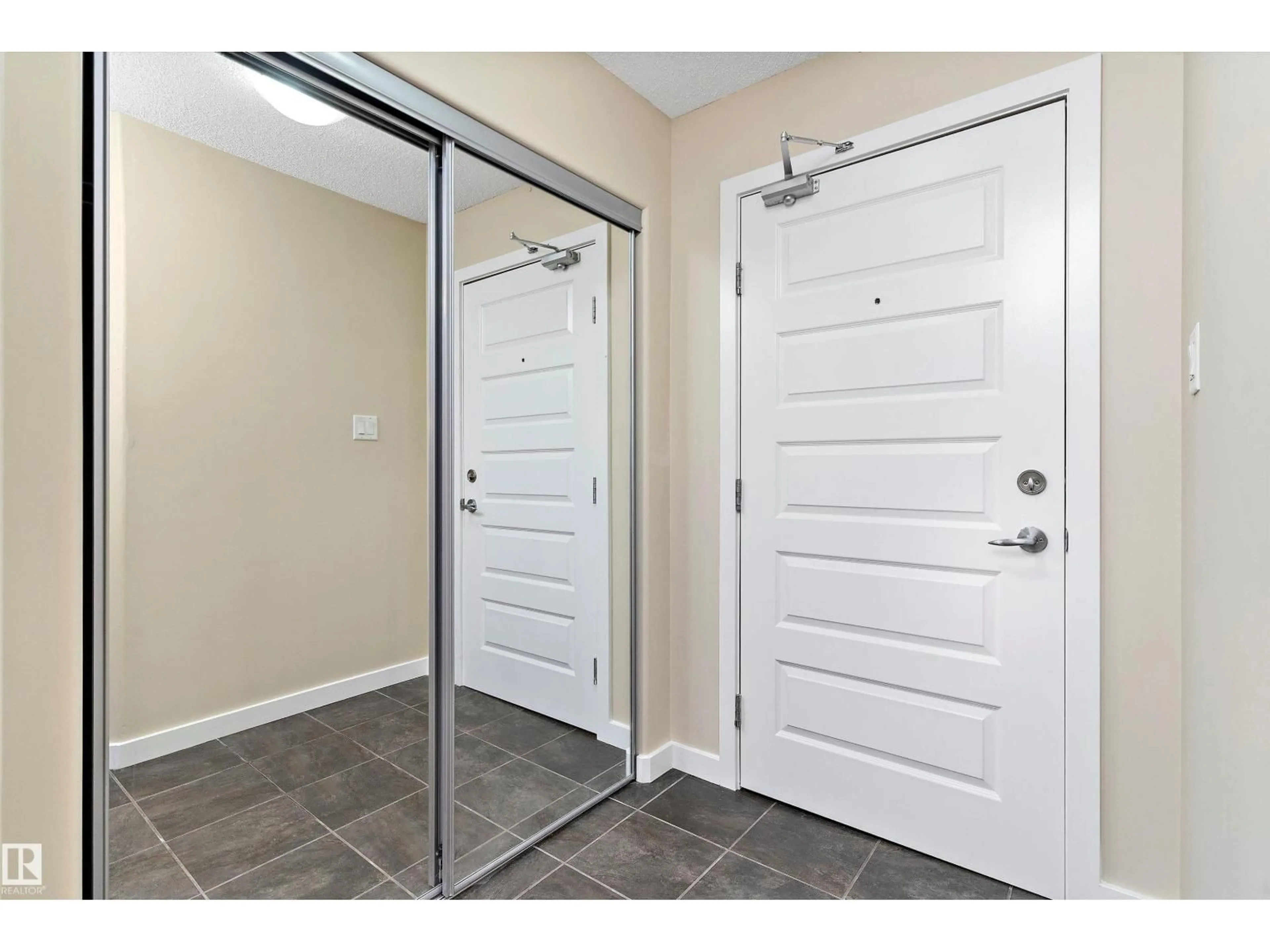 Indoor entryway for #132 - 11603 ELLERSLIE RD, Edmonton Alberta T6W0J3