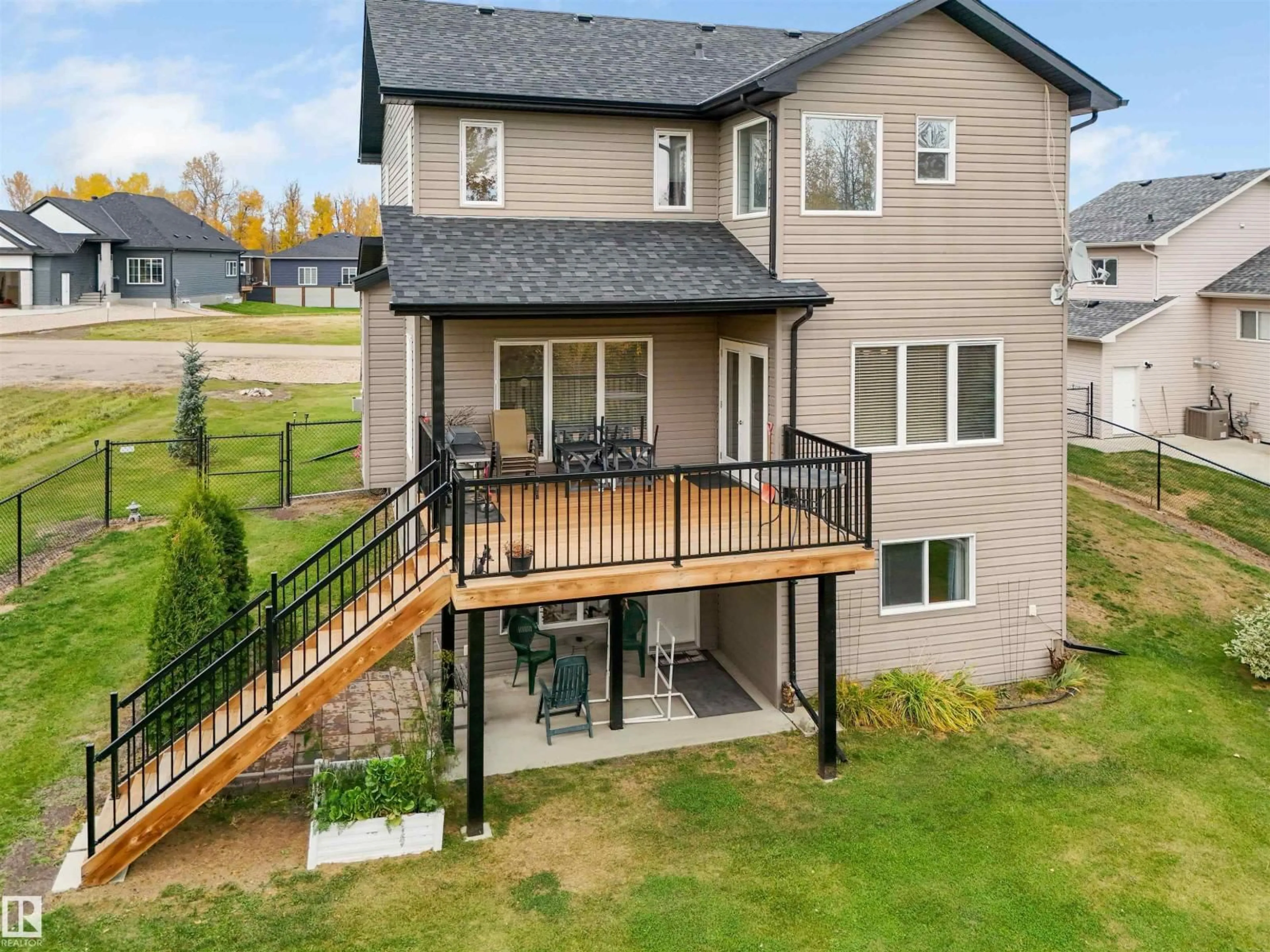 A pic from outside/outdoor area/front of a property/back of a property/a pic from drone, unknown for 205 - 49119 RR73, Rural Brazeau County Alberta T7A0B9