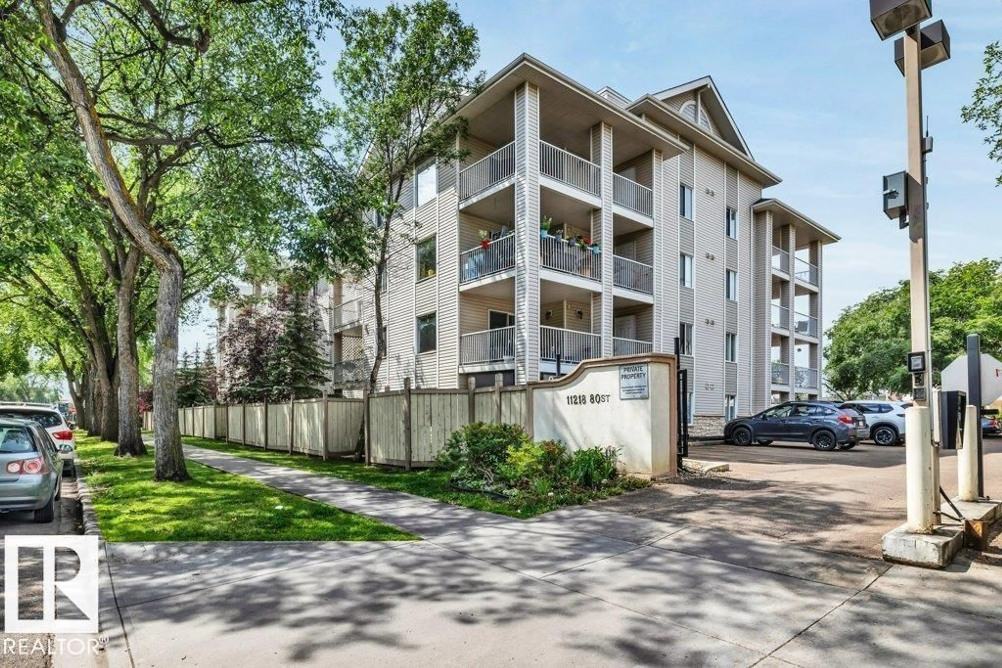 A pic from outside/outdoor area/front of a property/back of a property/a pic from drone, street for 11214 - 2314 80 ST, Edmonton Alberta T5B4V9