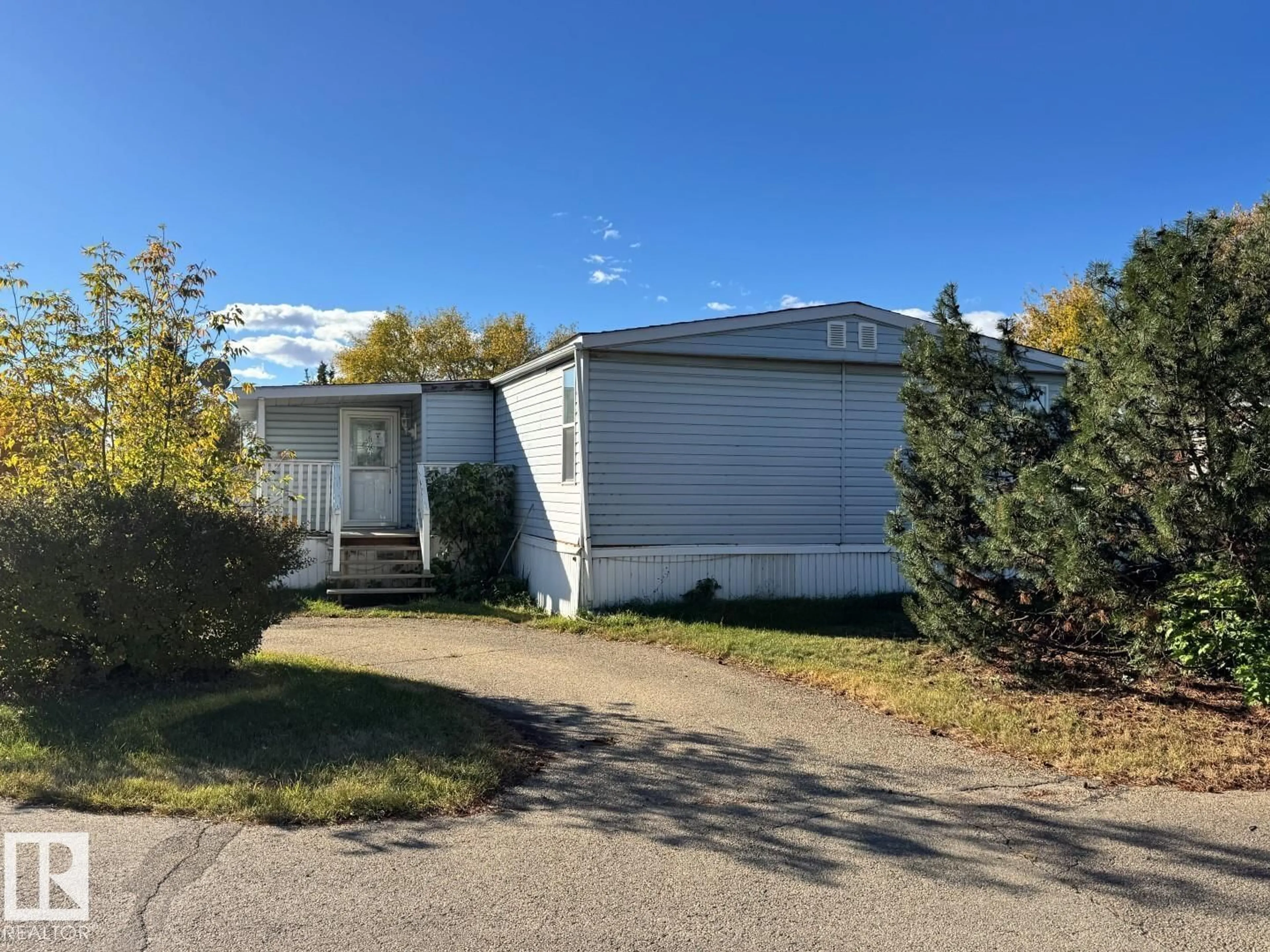 Unknown for 10770 - 1126 WINTERBURN RD, Edmonton Alberta T5S1T6