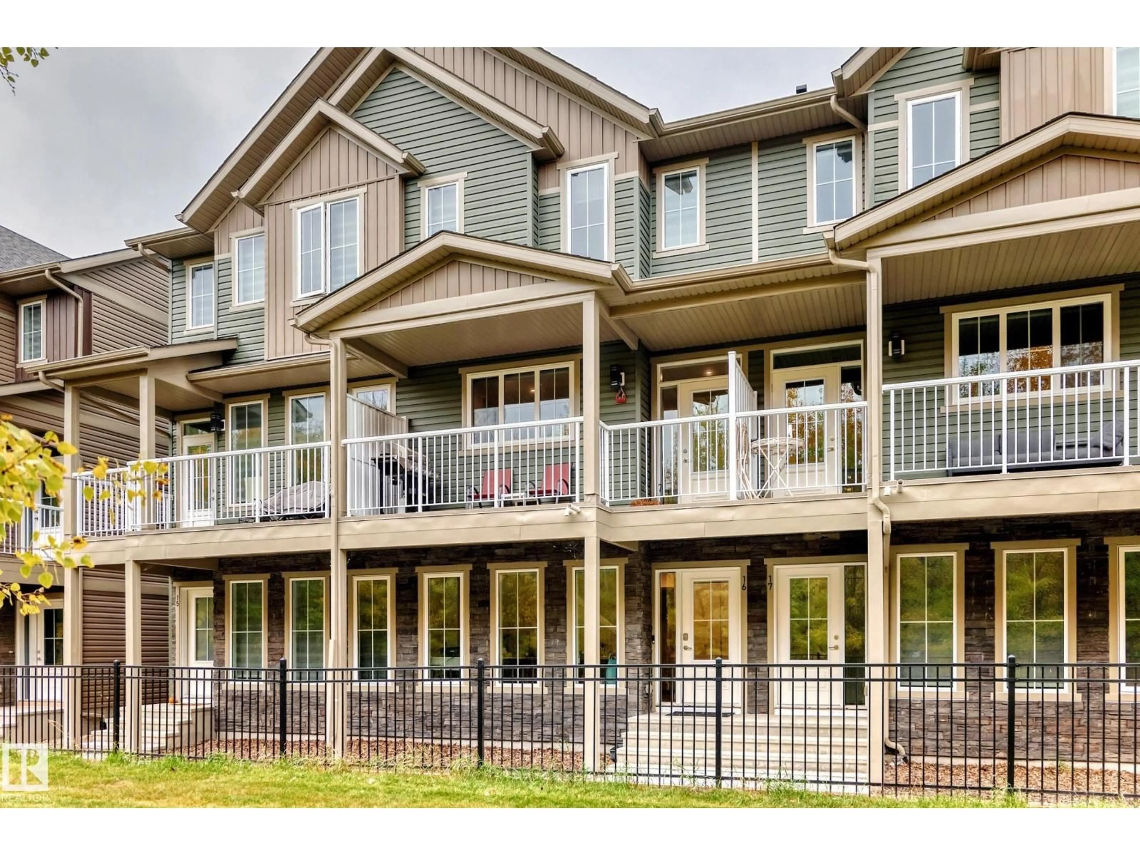 Unknown for 16 1051 GRAYDON HILL BV, Edmonton Alberta T6W3C8