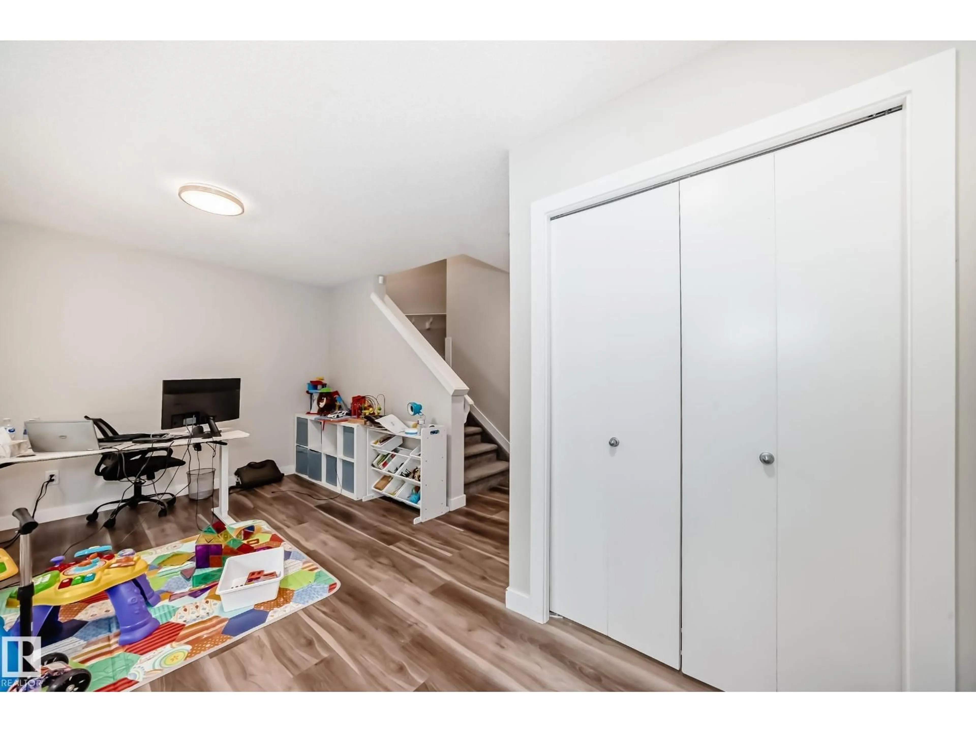 Unknown for 16 1051 GRAYDON HILL BV, Edmonton Alberta T6W3C8