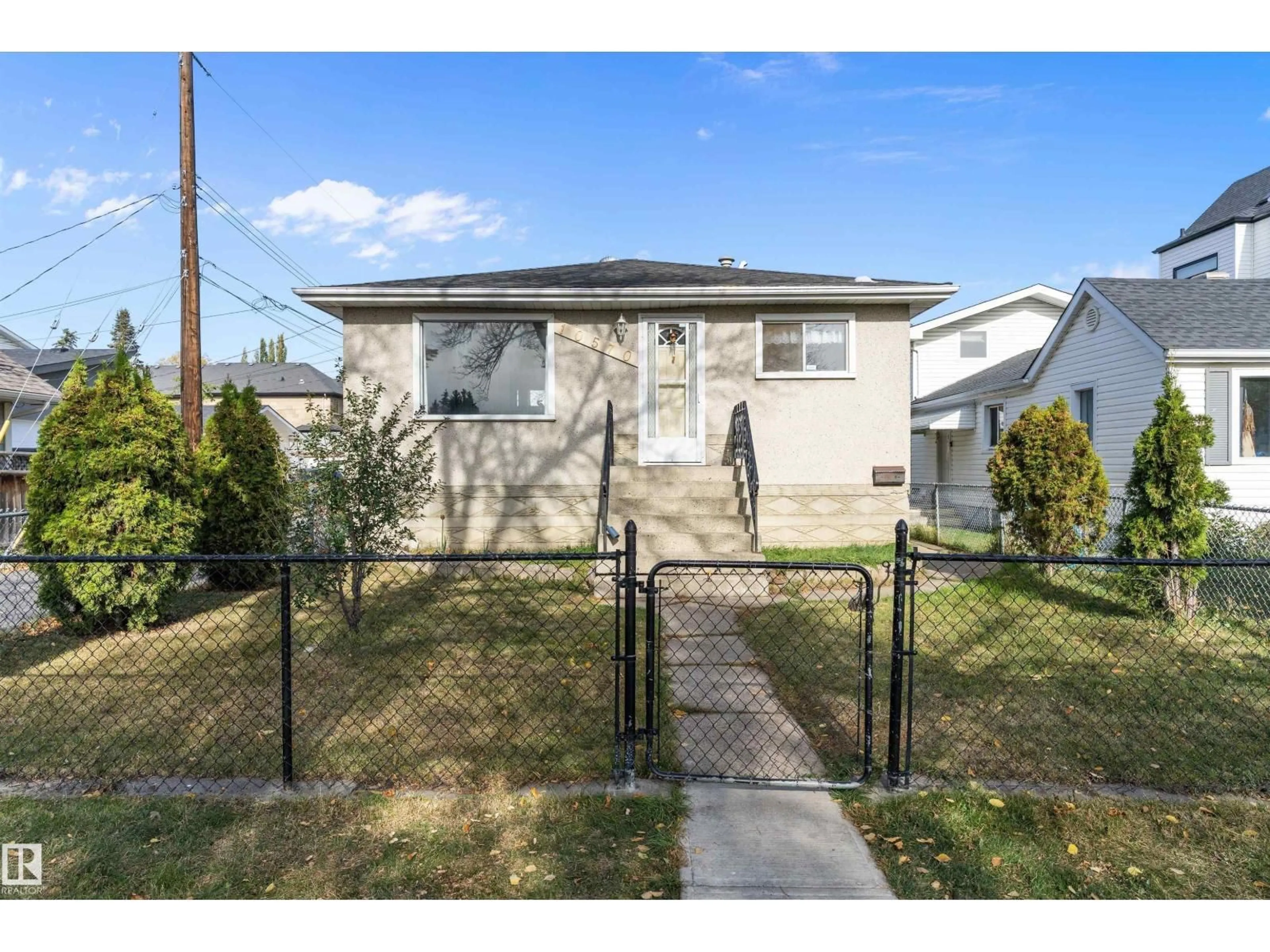 Unknown for 10570 66 AV, Edmonton Alberta T6H1X4