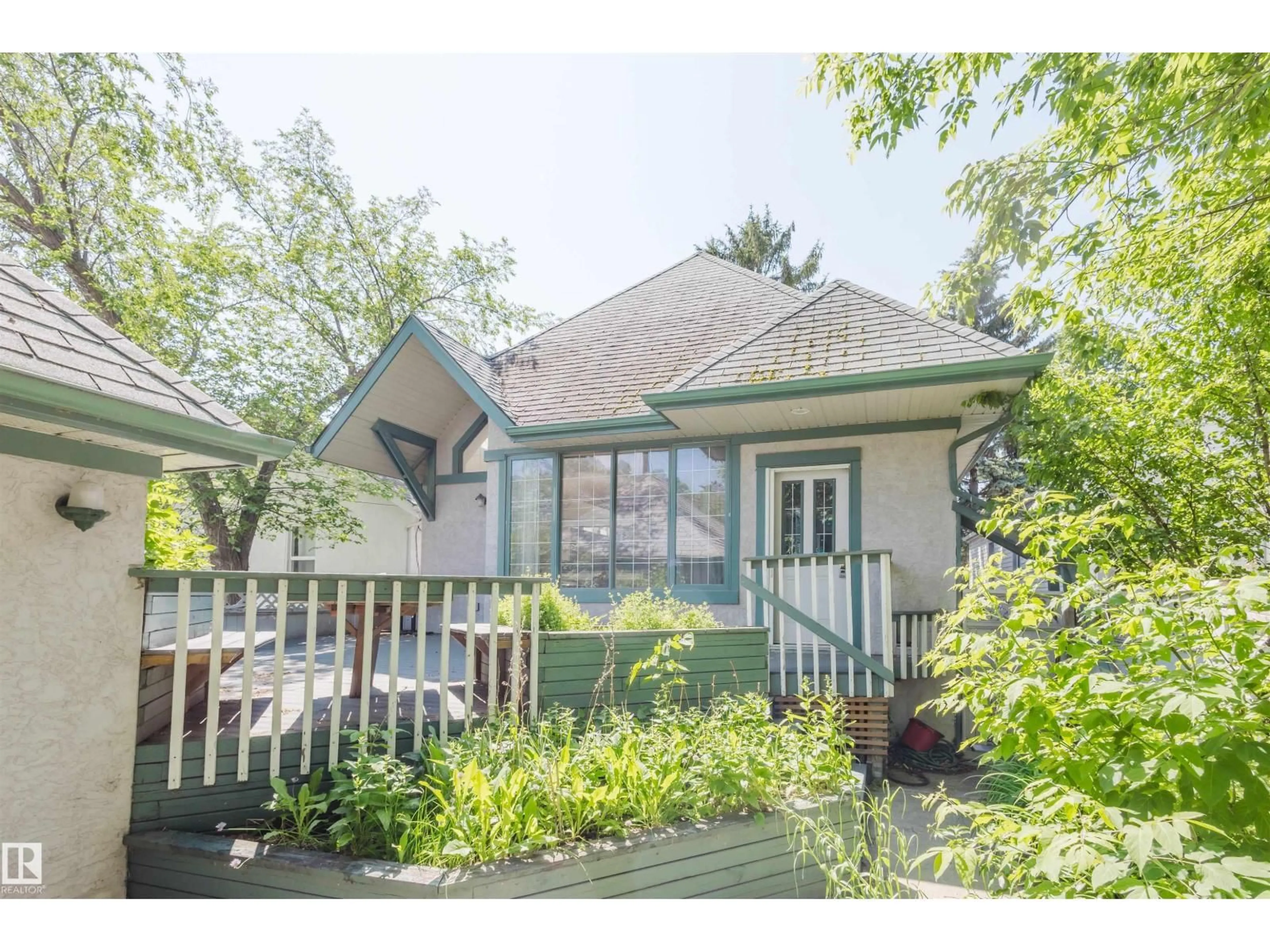 Unknown for 10942 88 AV, Edmonton Alberta T6G0Z1