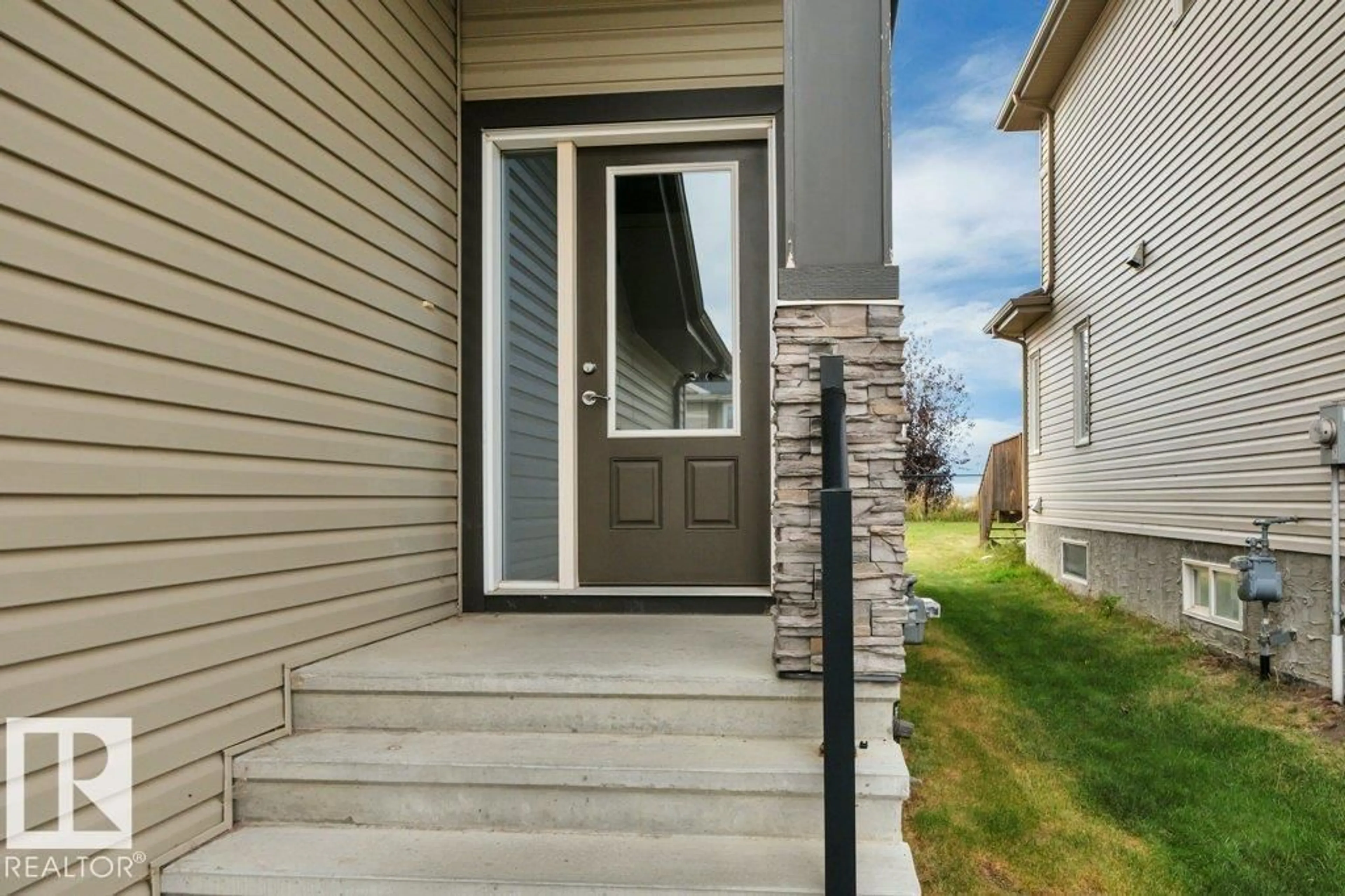 Unknown for 64 SANDALWOOD PL, Leduc Alberta T9E1C4