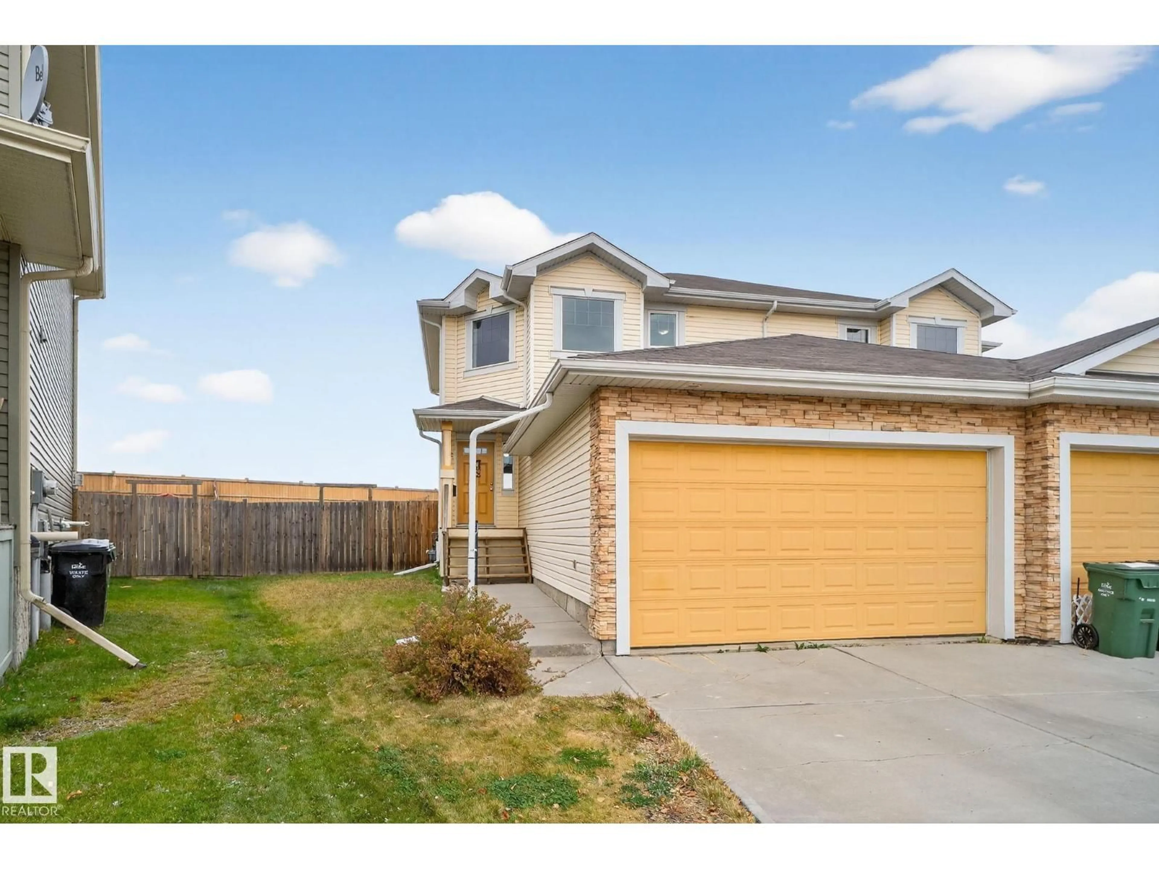 A pic from outside/outdoor area/front of a property/back of a property/a pic from drone, street for 42 DUNLOP WD, Leduc Alberta T9E0N3
