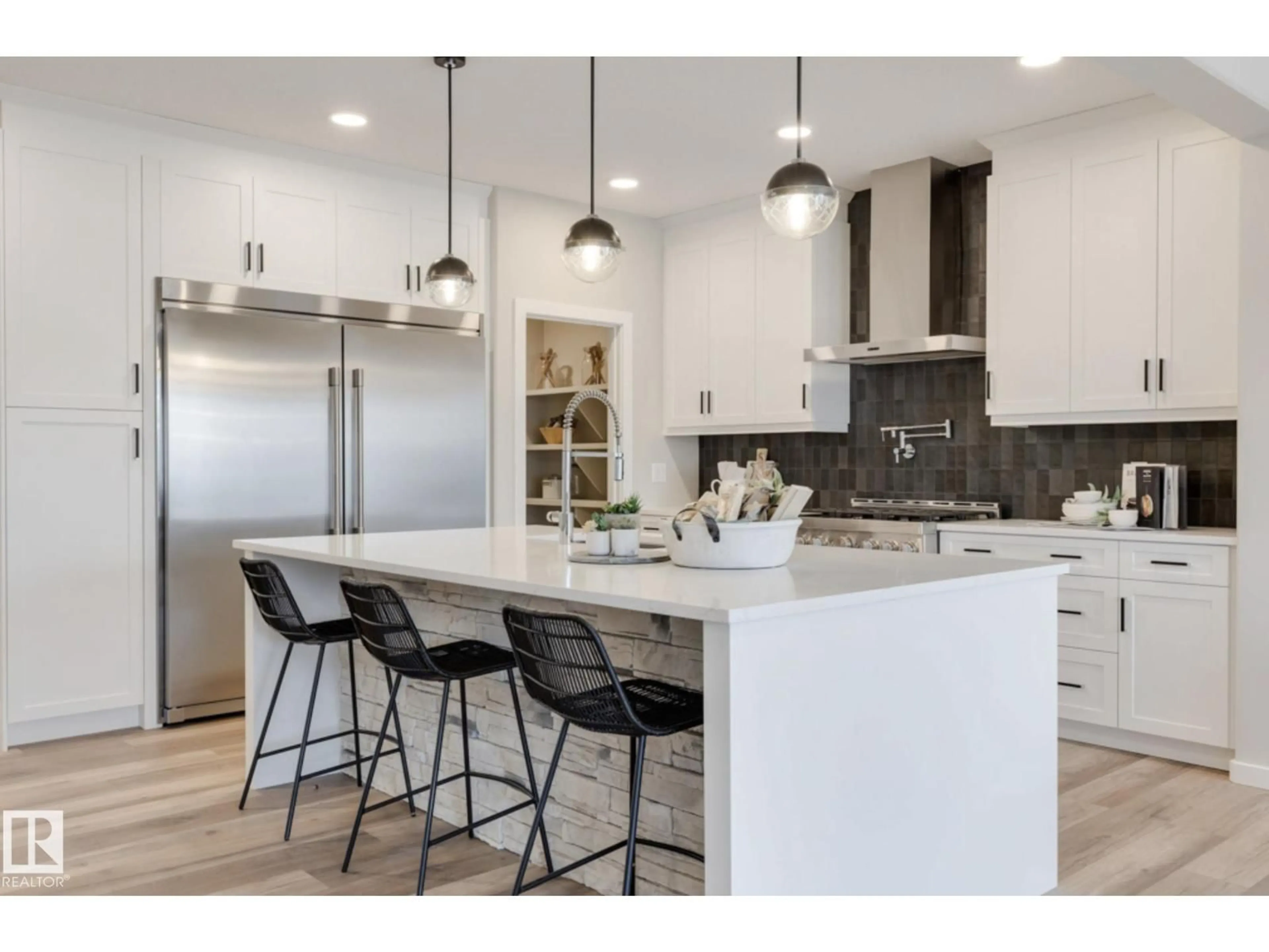 Contemporary kitchen, unknown for 322 STILES BN, Leduc Alberta T9E1V4