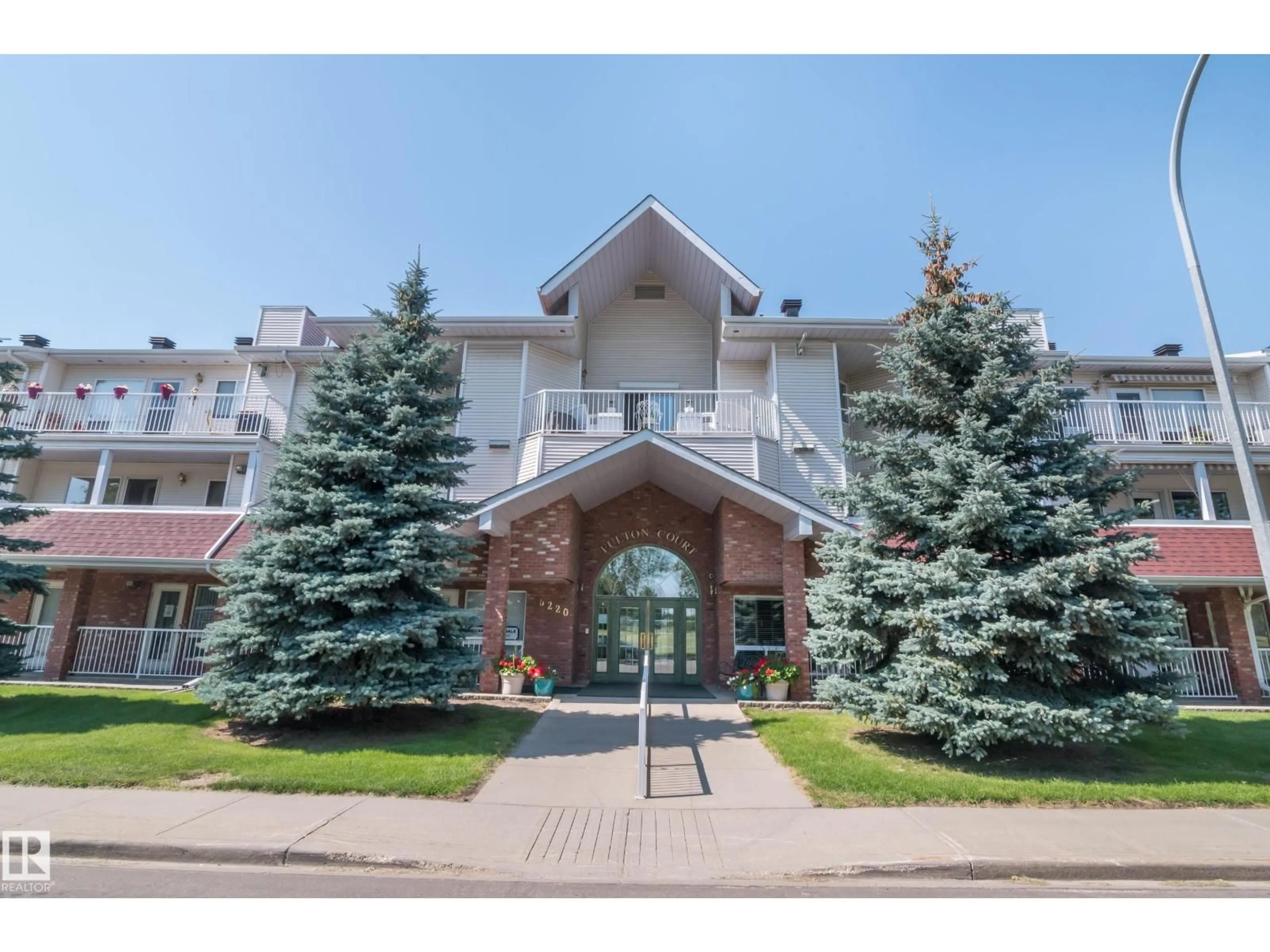 Indoor foyer for #211 - 6220 FULTON RD, Edmonton Alberta T6A3T4