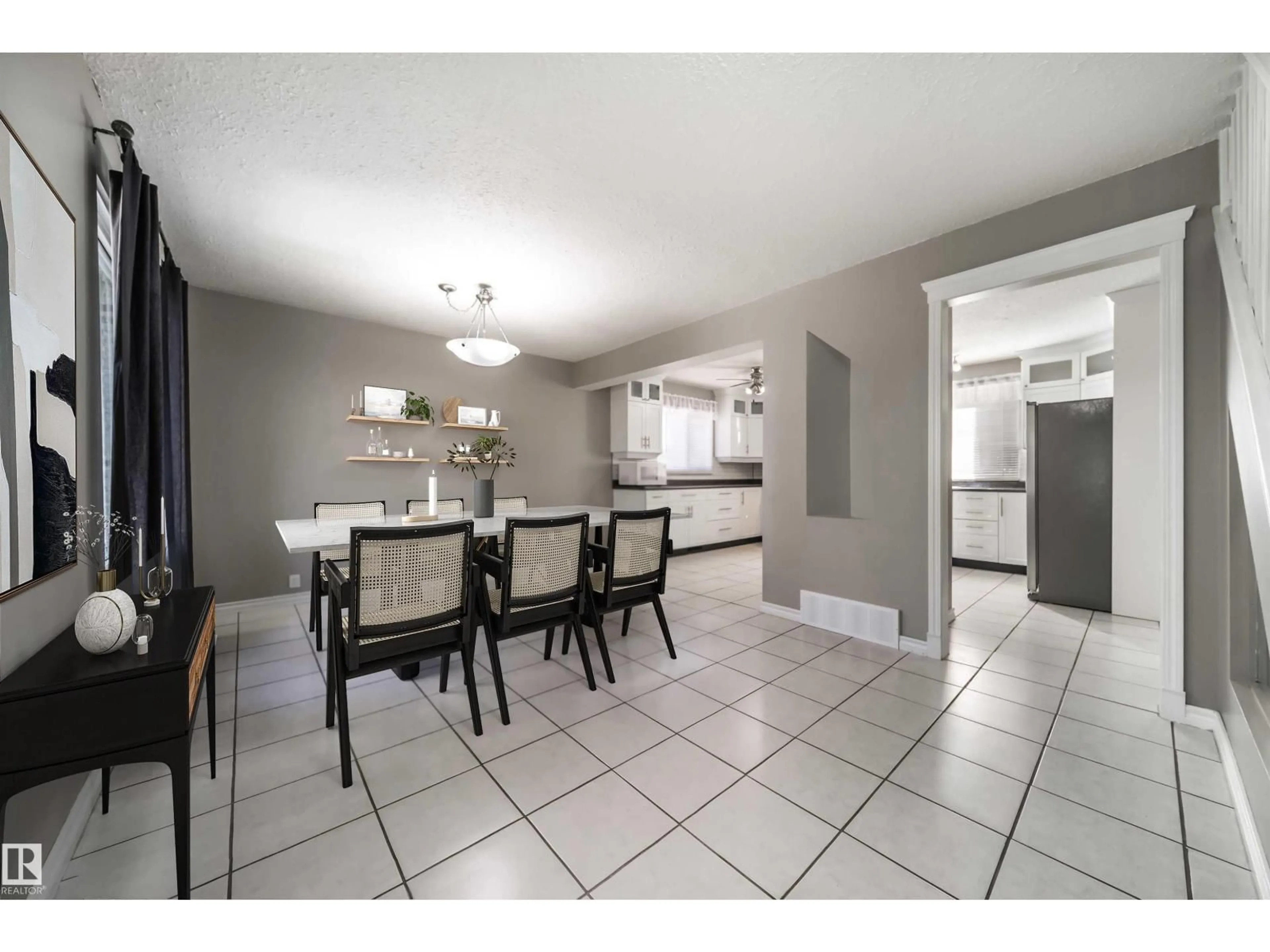 Dining room, ceramic/tile floor for 16 GRAHAM AV, St. Albert Alberta T8N1T6